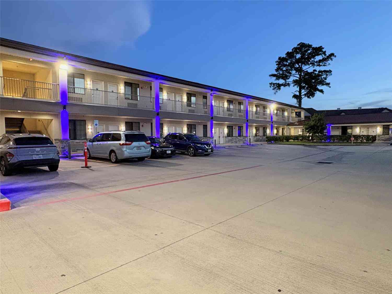 Americas Best Value Inn & Suites Houston Veterans Memorial à Houston, TX