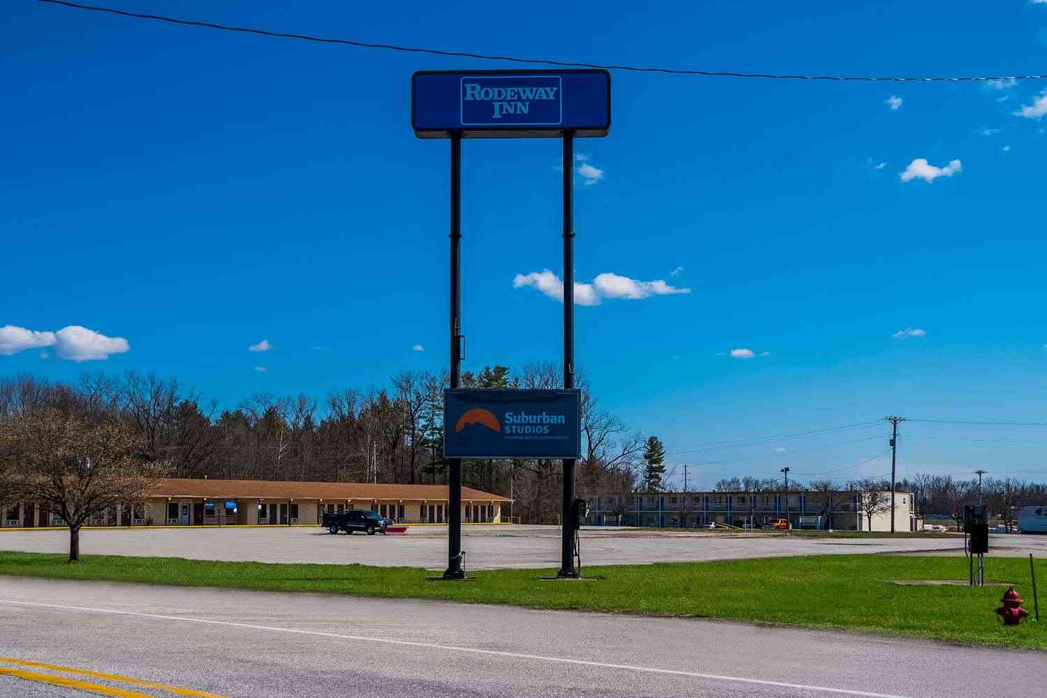 Brazil, IN 的 Rodeway Inn Brazil