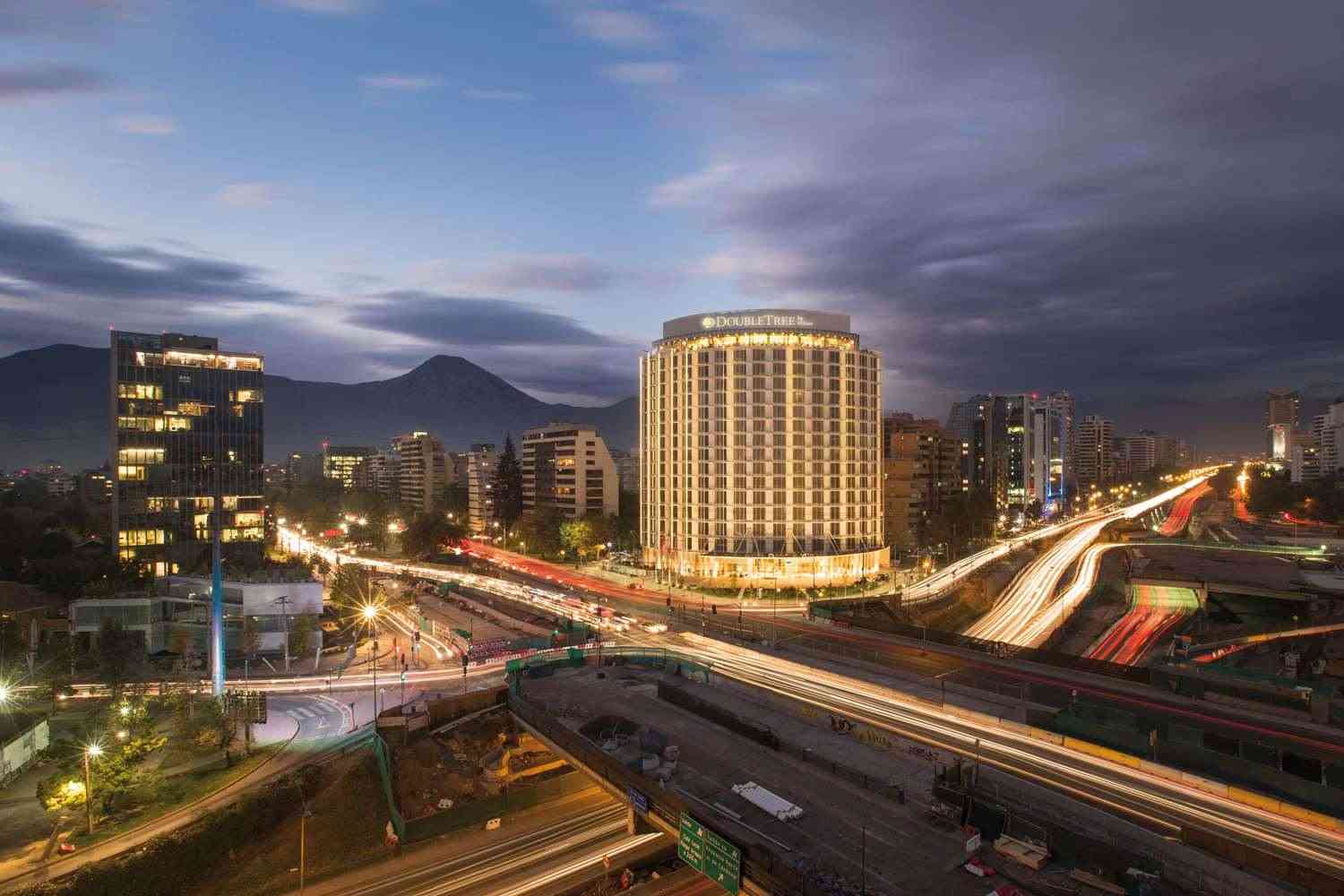 DoubleTree by Hilton Santiago Kennedy a Santiago, CL
