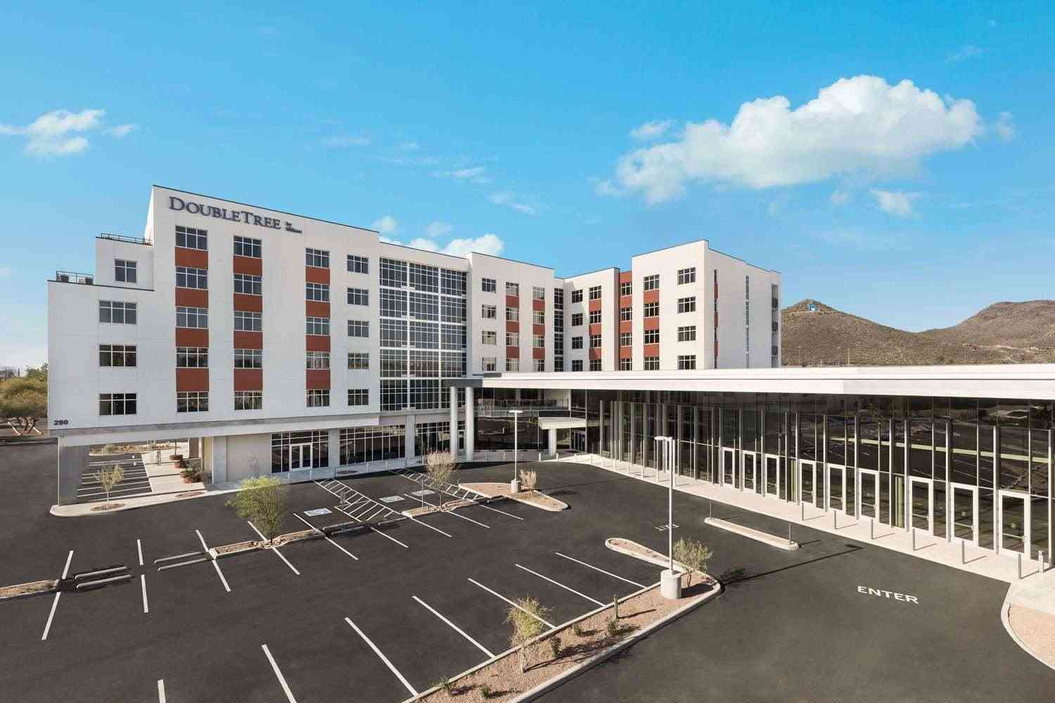 Tucson, AZ 的 DoubleTree by Hilton Tucson Downtown Convention Center