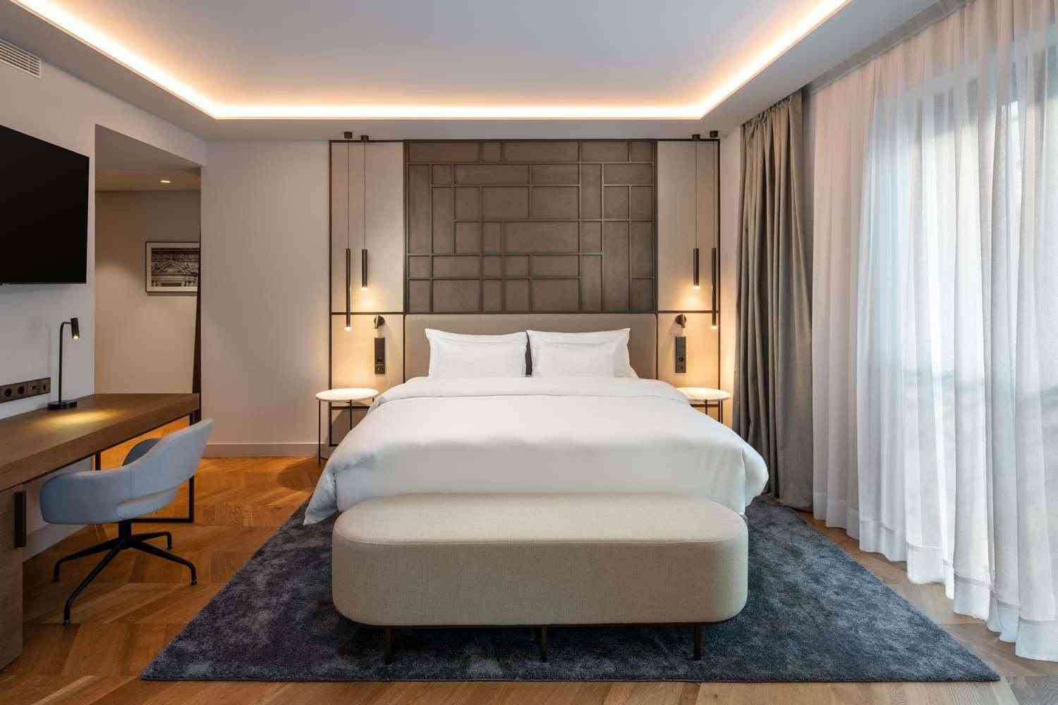 Seville, ES 的 Radisson Collection Hotel Magdalena Plaza Sevilla