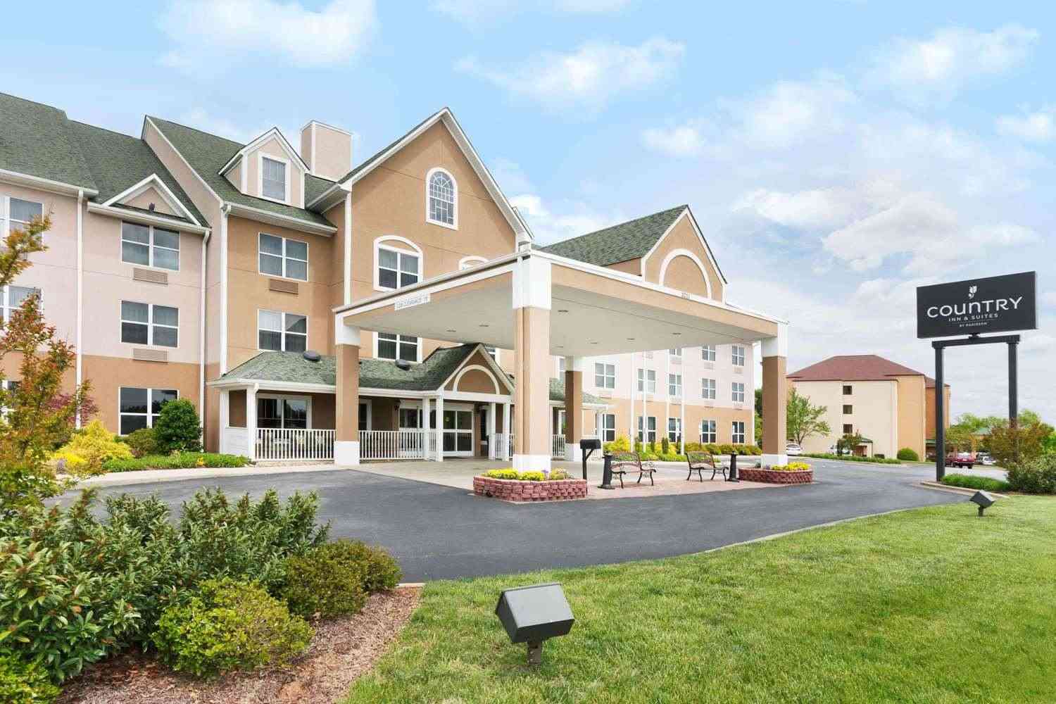 Country Inn and Suites By Radisson, Burlington (Elon), NC, Burlington, NC
