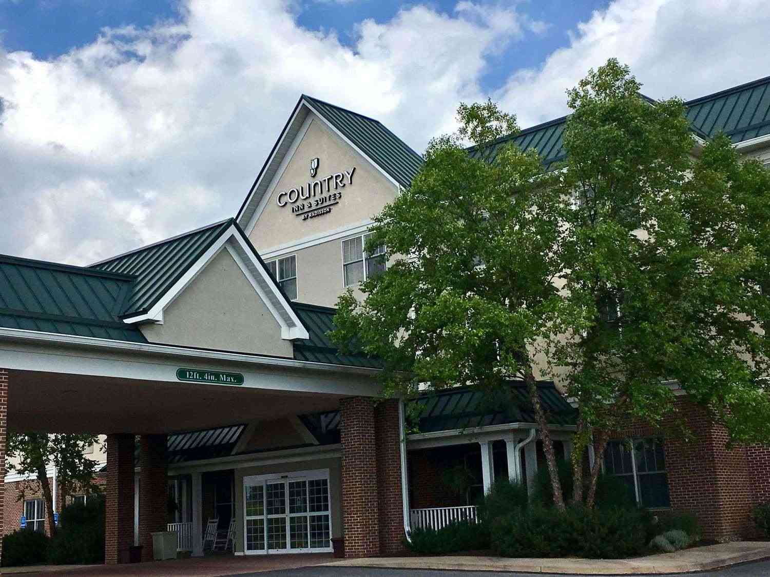 Country Inn & Suites By Radisson, Lewisburg, PA in Lewisburg, PA