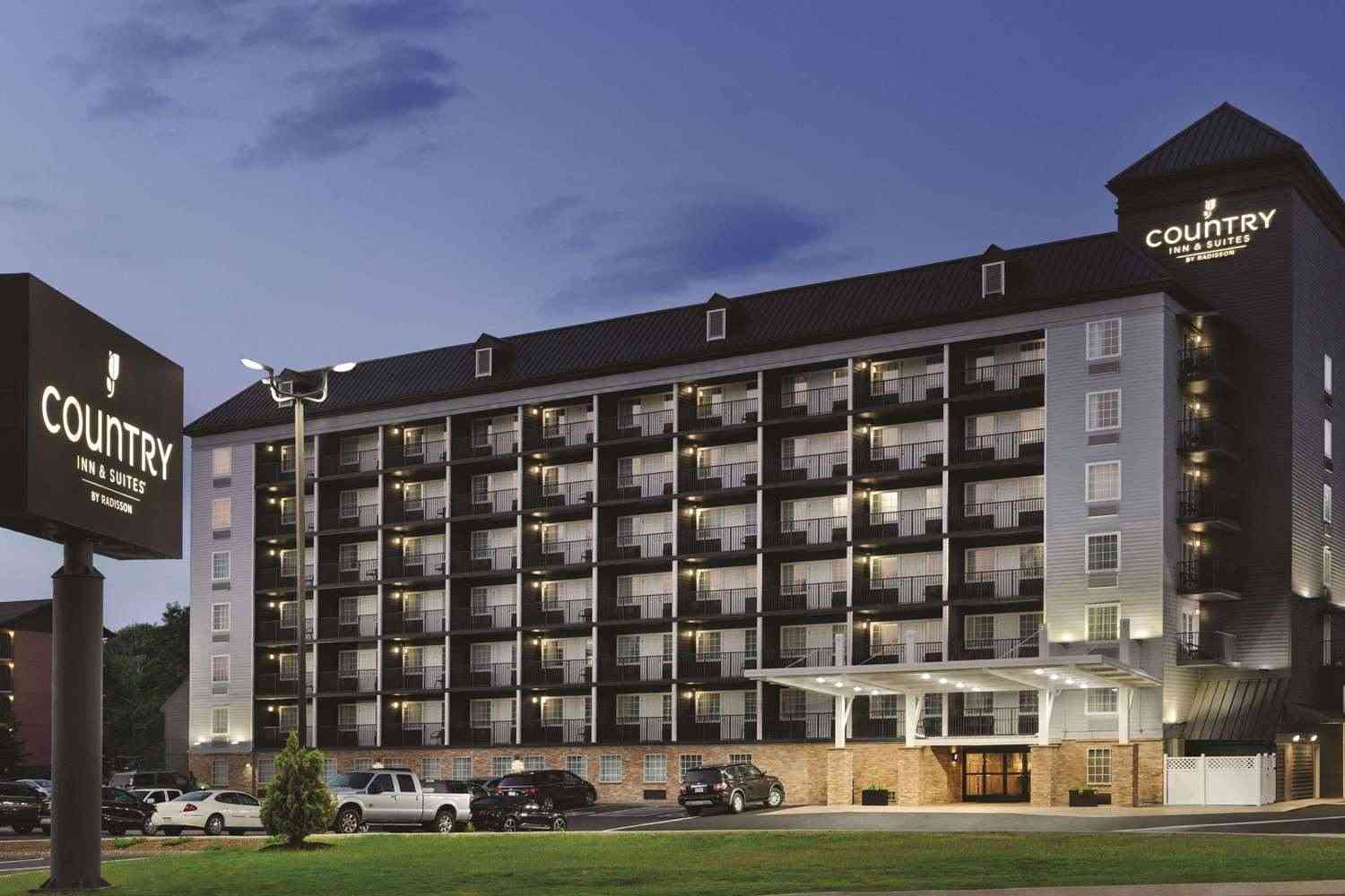 Pigeon Forge, TNにおけるCountry Inn & Suites by Radisson, Pigeon Forge South, TN 