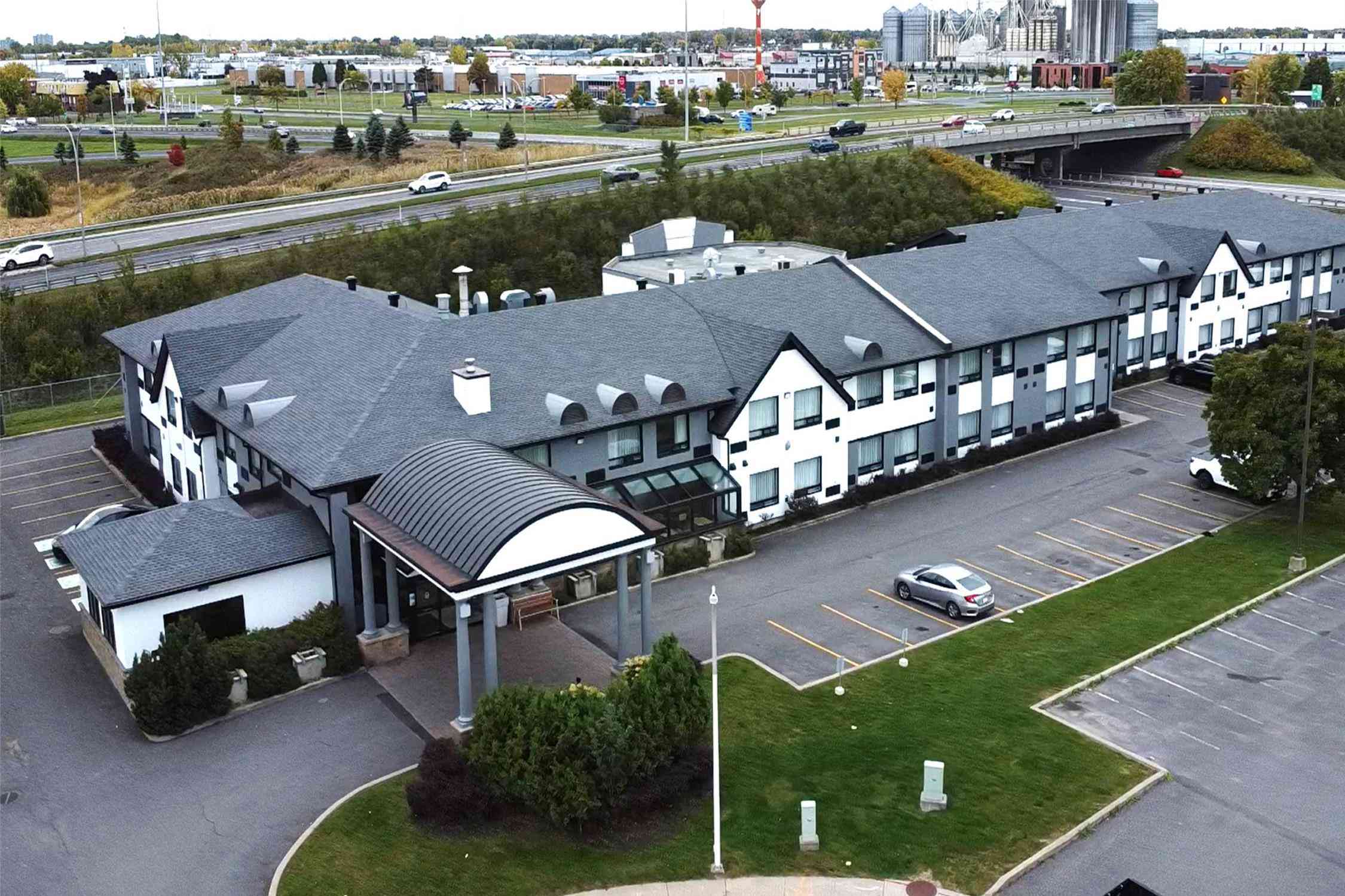 Quality Inn Saint-Jean-sur-Richelieu in Saint-Jean-sur-Richelieu, QC