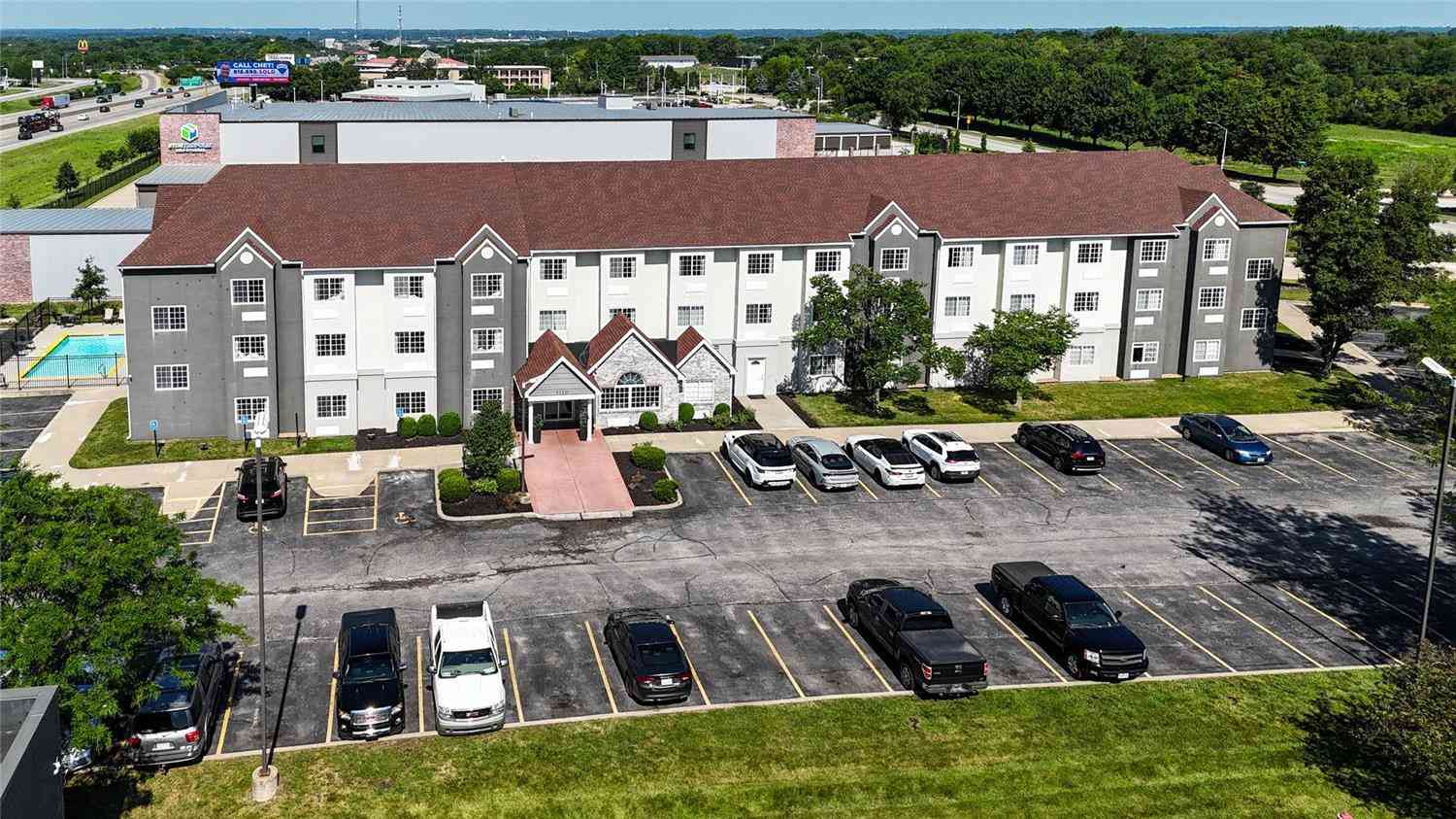 Sonesta Essential Hotels & Suites Kansas City/Blue Springs в Blue Springs, MO