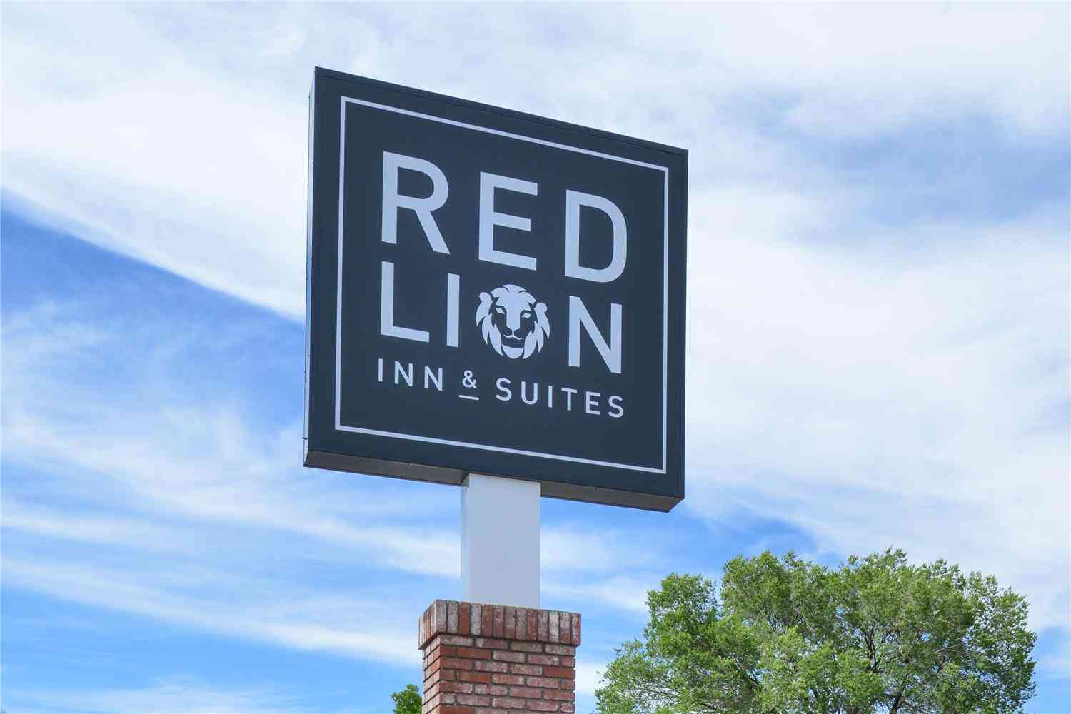Blue Springs, MO의 Red Lion Inn & Suites Blue Springs