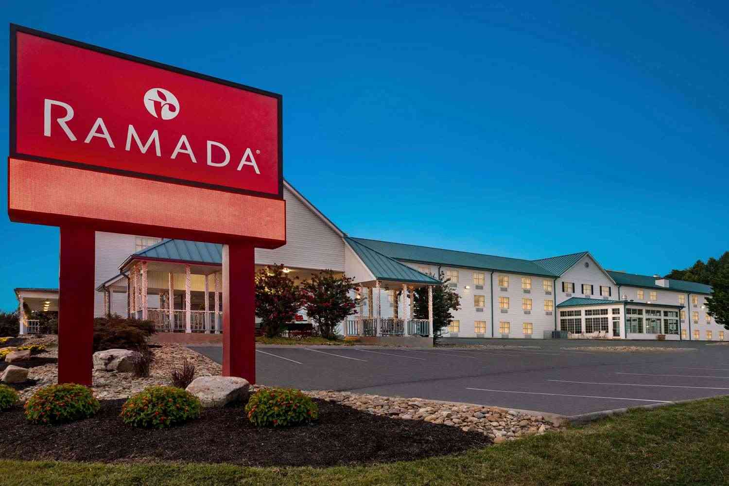 Ramada by Wyndham Pigeon Forge North in Pigeon Forge, TN