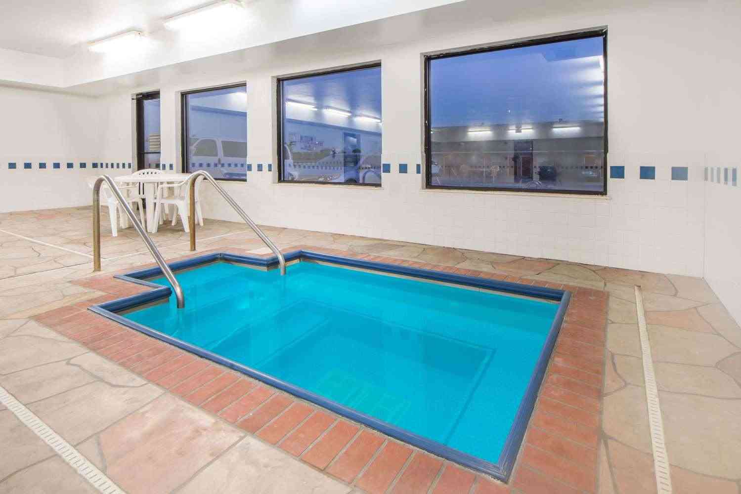 Super 8 by Wyndham Big Cabin/Vinita Area à Vinita, OK