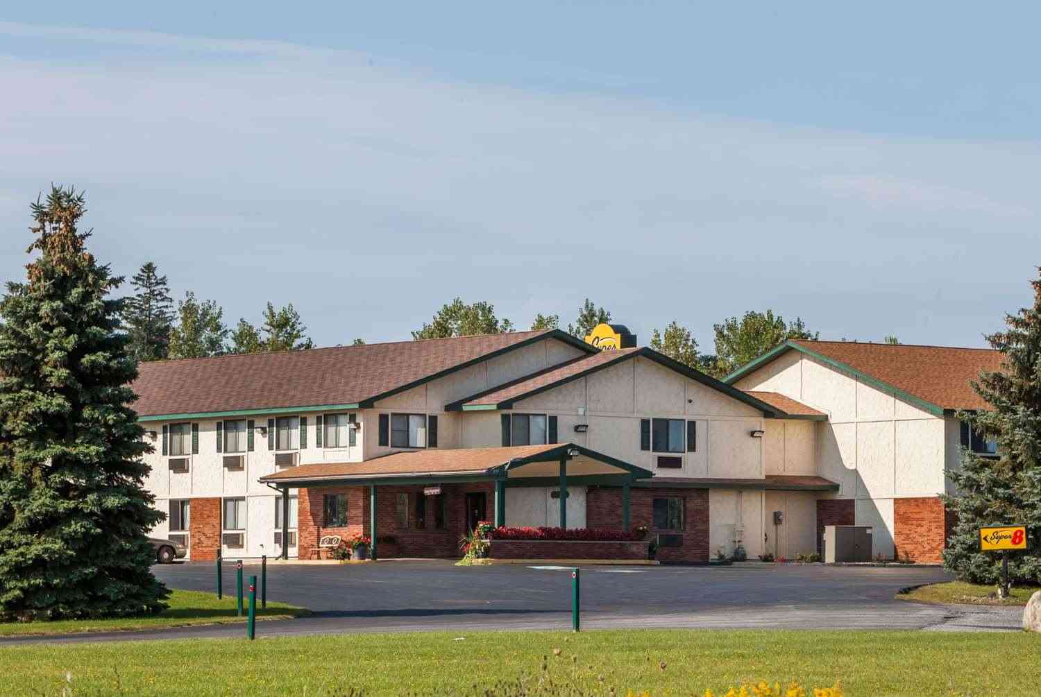 Super 8 by Wyndham Amsterdam в Amsterdam, NY