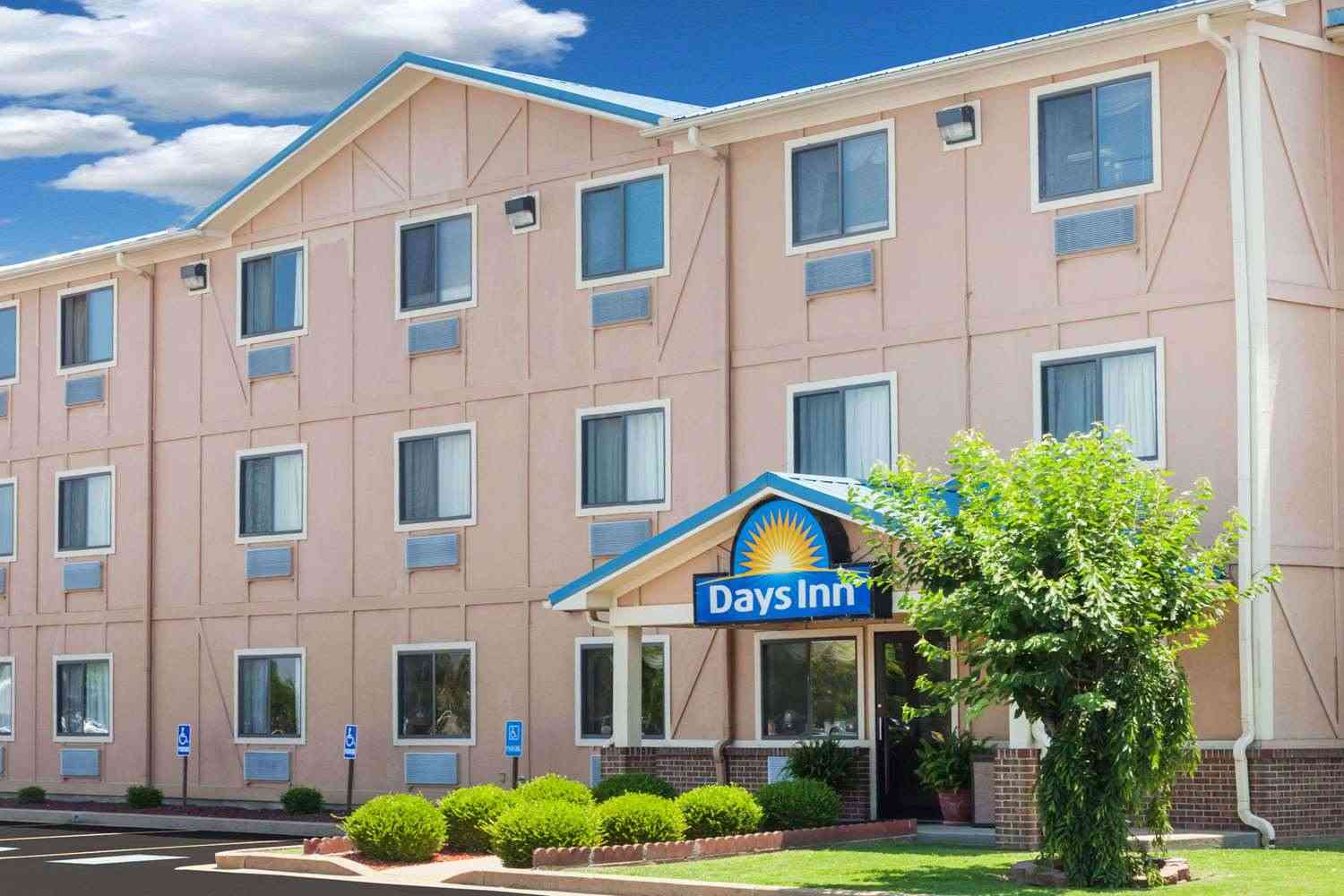 Days Inn by Wyndham Dyersburg à Dyersburg, TN
