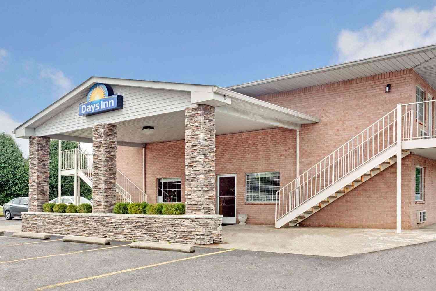 Days Inn by Wyndham Joelton/Nashville a Joelton, TN