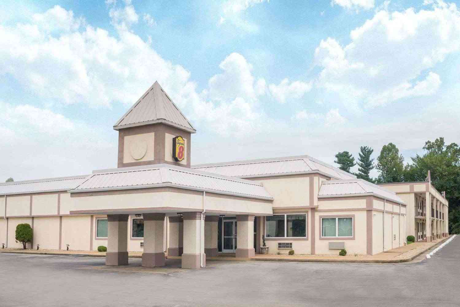 Williamsburg, KYにおけるSuper 8 by Wyndham Williamsburg 