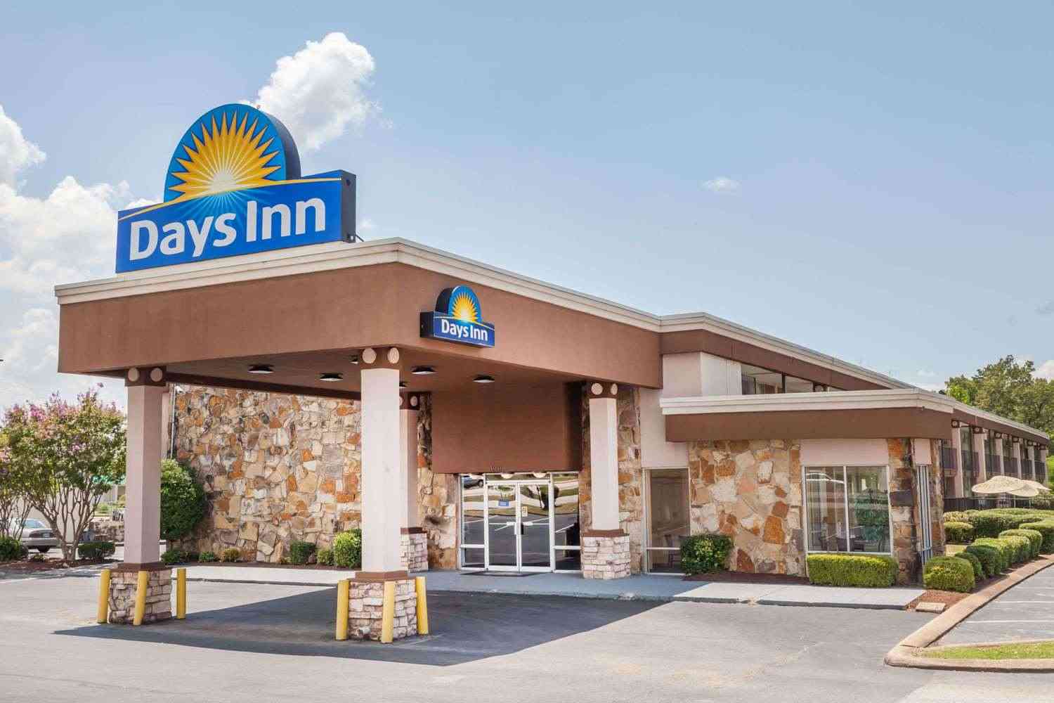 Days Inn by Wyndham Jackson в Jackson, TN