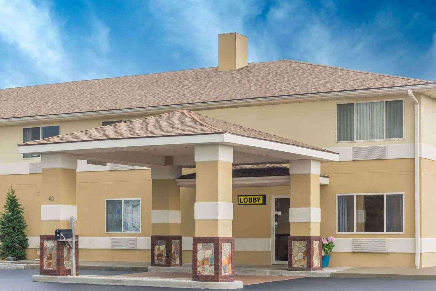 Super 8 by Wyndham Hanover в Hanover, PA