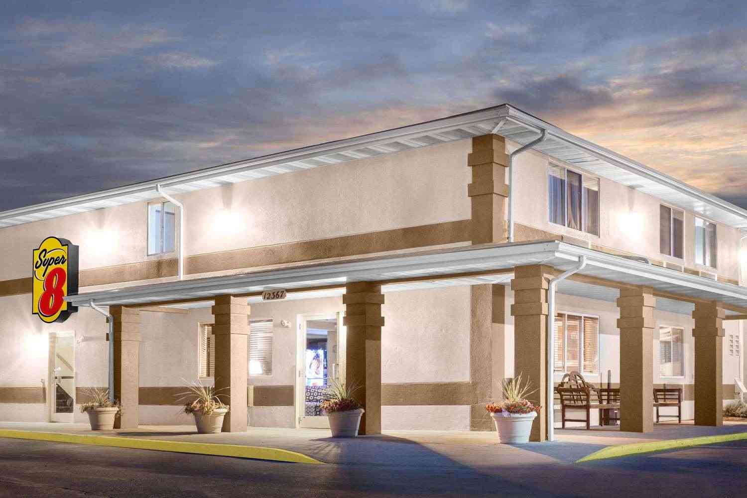 Super 8 by Wyndham Richlands/Claypool Hill Area в Pounding Mill, VA