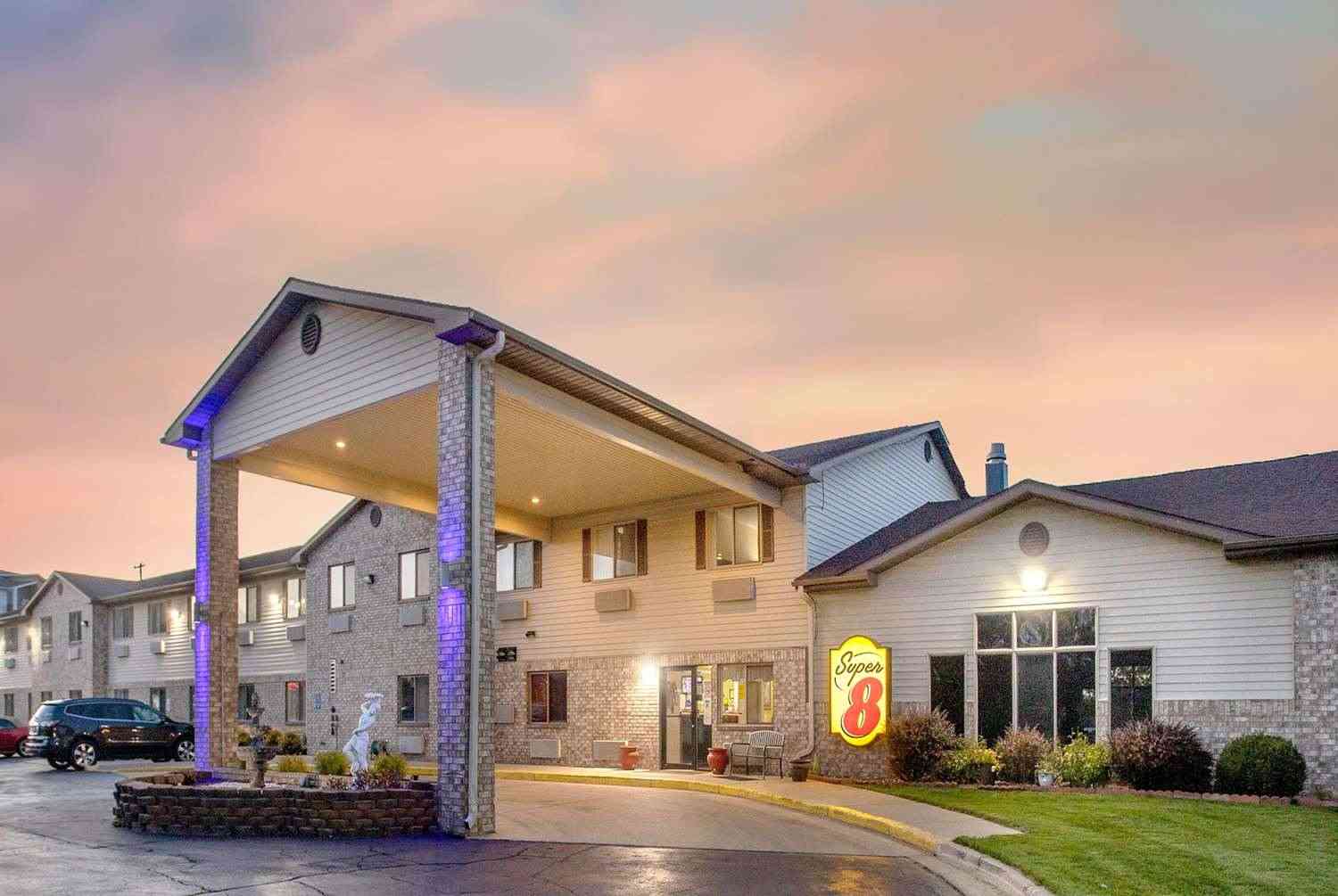 Big Rapids, MI의 Super 8 by Wyndham Big Rapids