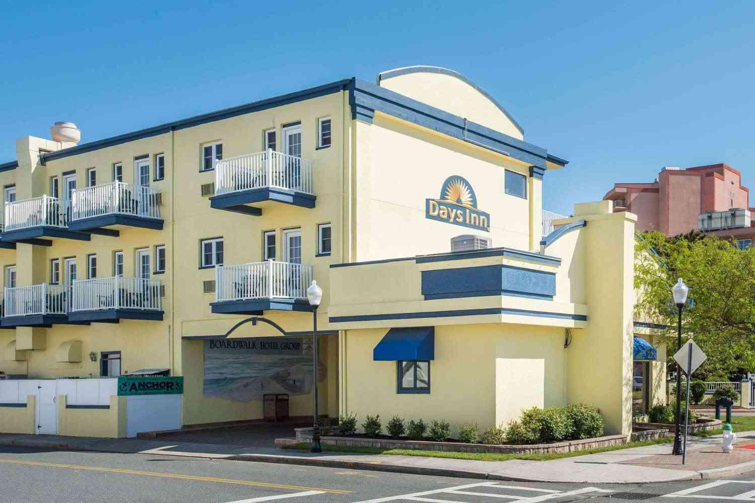 Days Inn by Wyndham Ocean City Oceanfront в Ocean City, MD