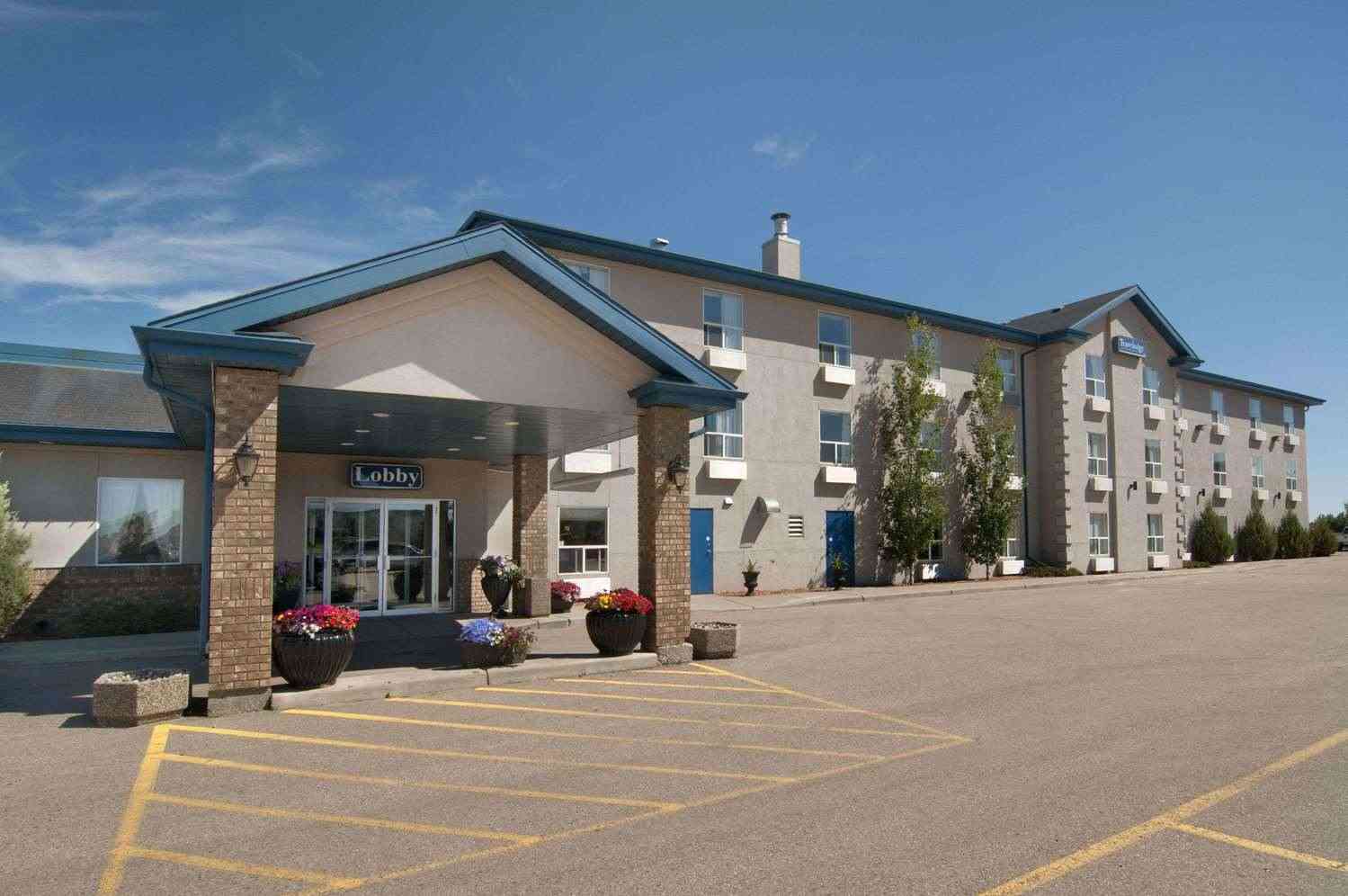 Stony Plain, AB 的 Travelodge by Wyndham Stony Plain