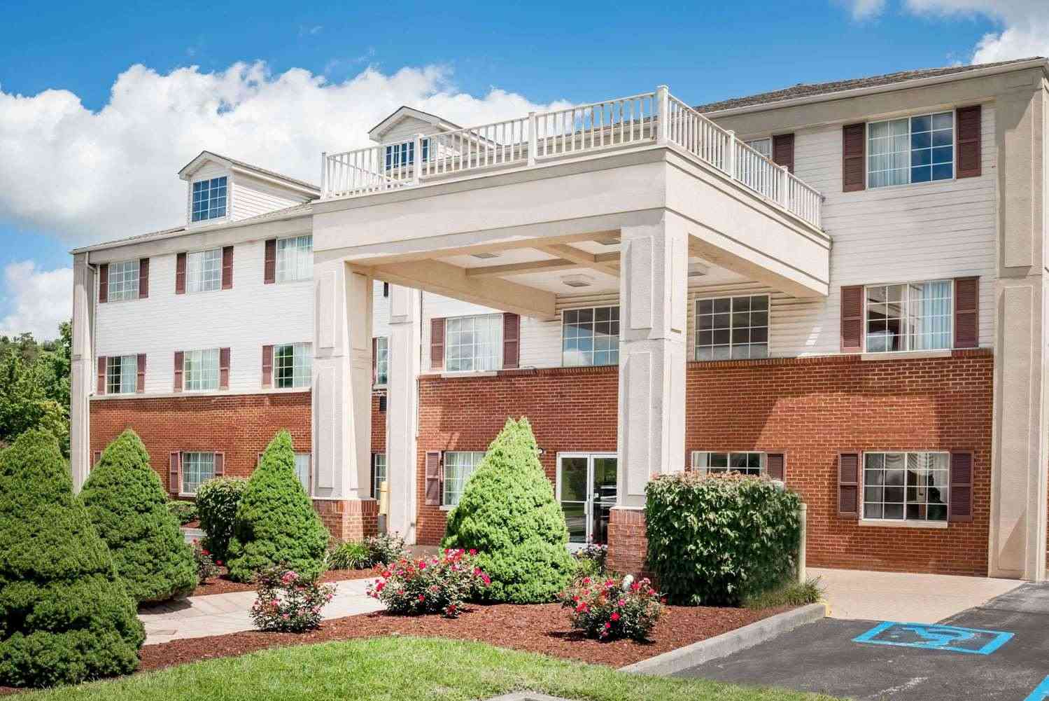 Days Inn by Wyndham Norton in Norton, VA