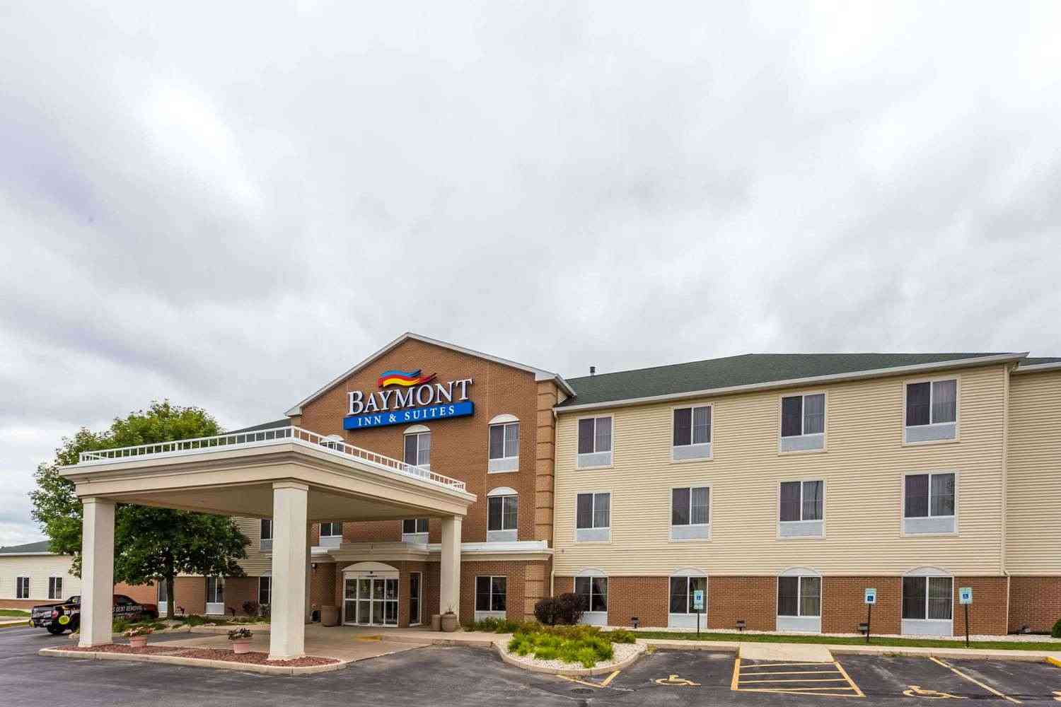 Baymont by Wyndham Waterford/Burlington WI a Waterford, WI