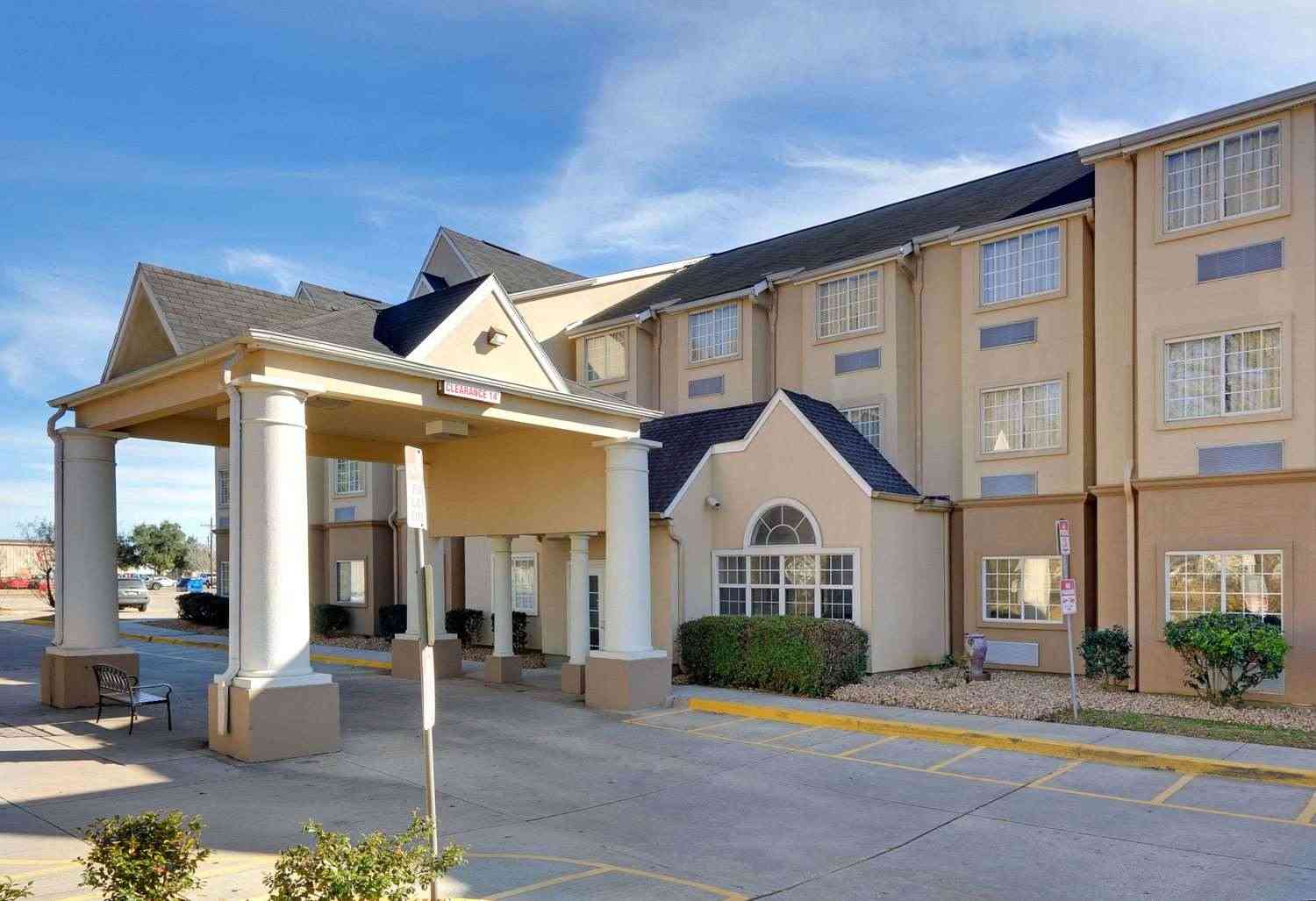 Microtel Inn & Suites by Wyndham Scott Lafayette em Scott, LA