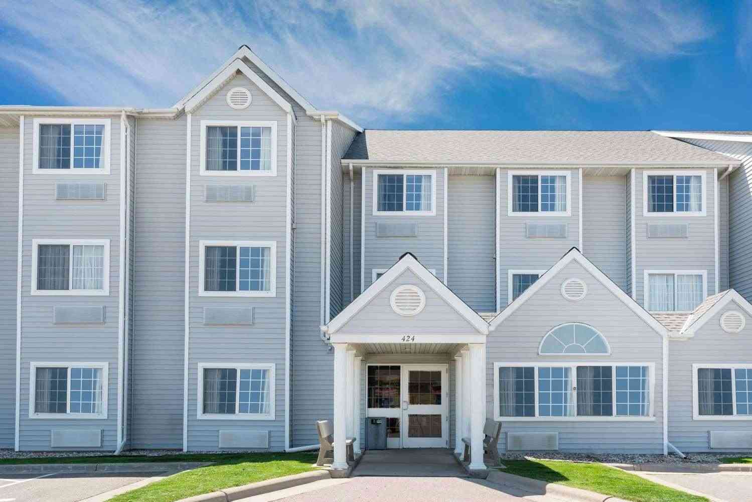 Microtel Inn & Suites by Wyndham New Ulm в New Ulm, MN