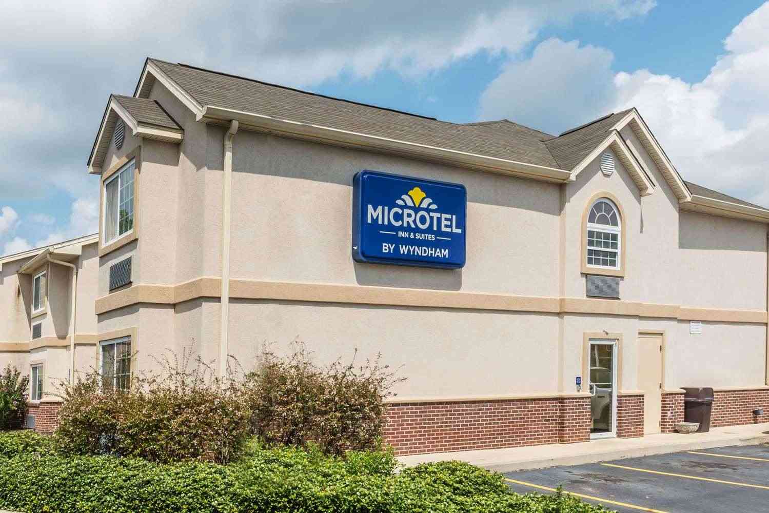 Microtel Inn & Suites by Wyndham Auburn, Auburn, AL