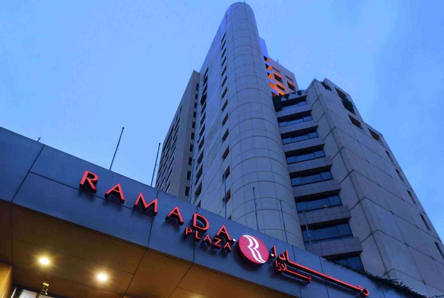 Beirut, LB 的 Ramada Plaza by Wyndham Beirut Raouche