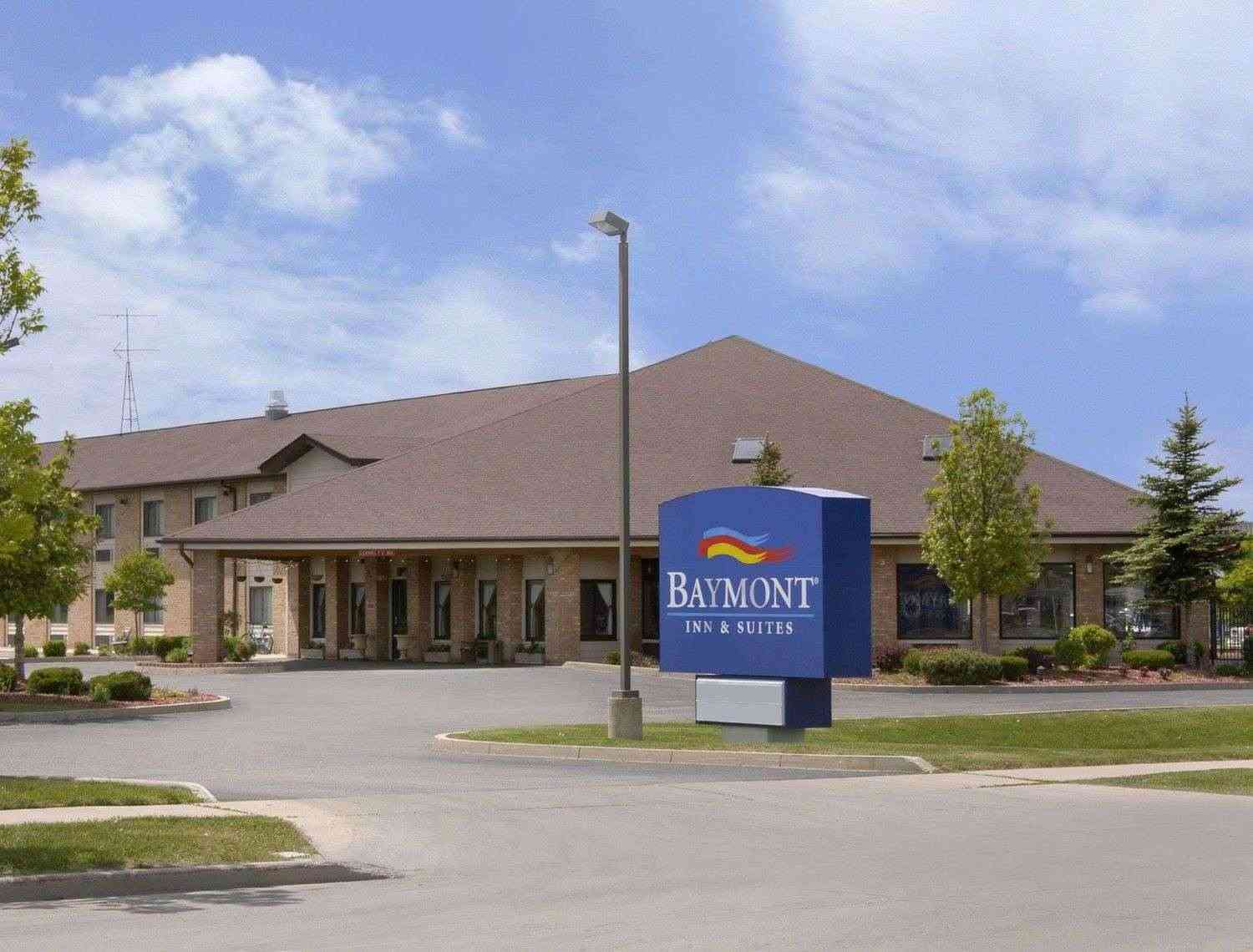 Baymont by Wyndham Whitewater в Whitewater, WI