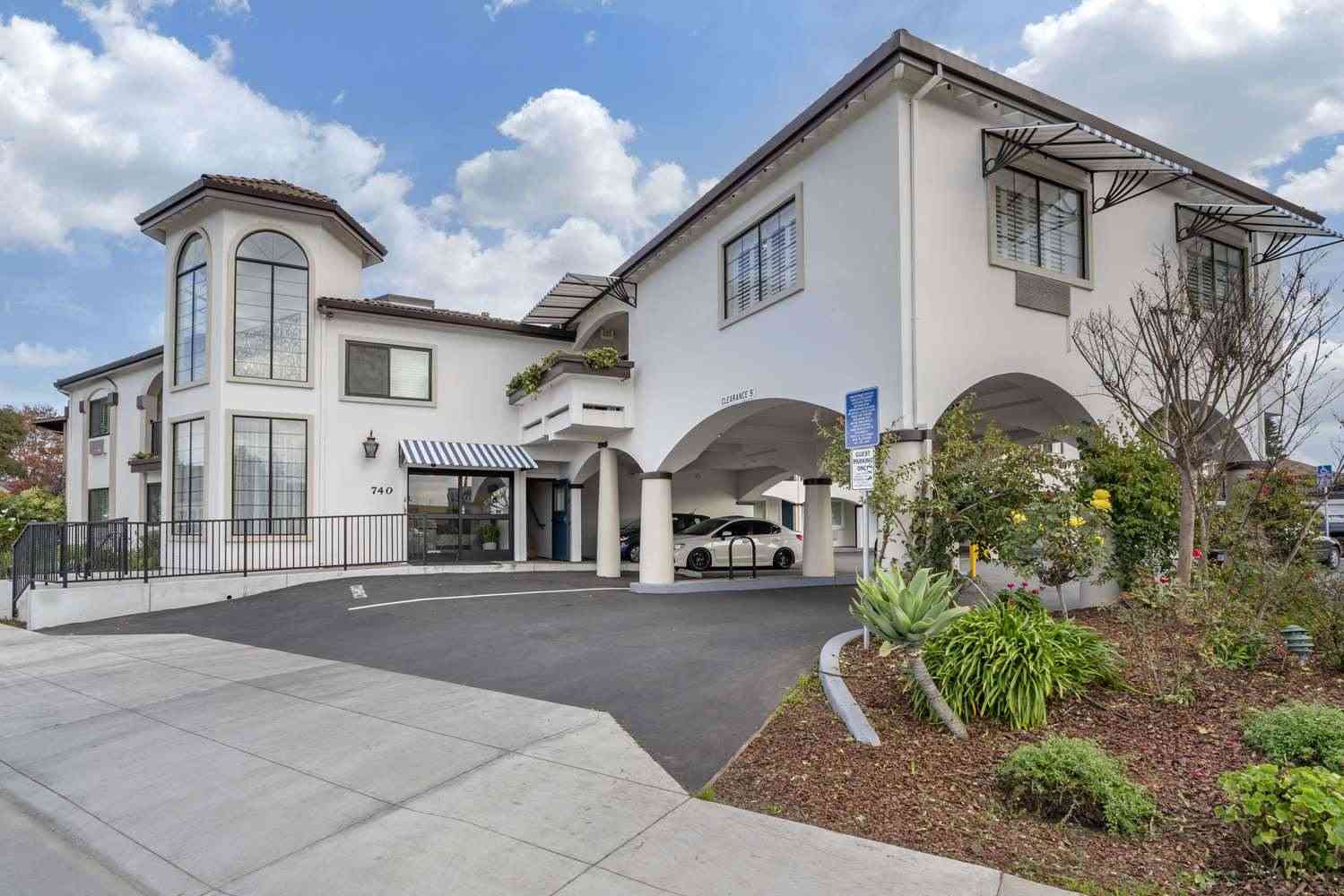 Best Western Rose Garden Inn en Watsonville, CA