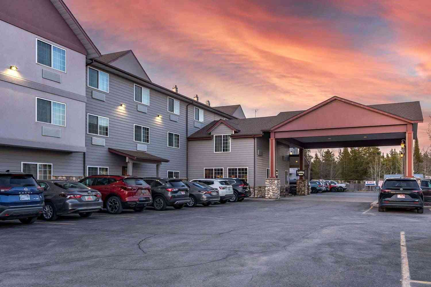West Yellowstone, MTにおけるBest Western Desert Inn 