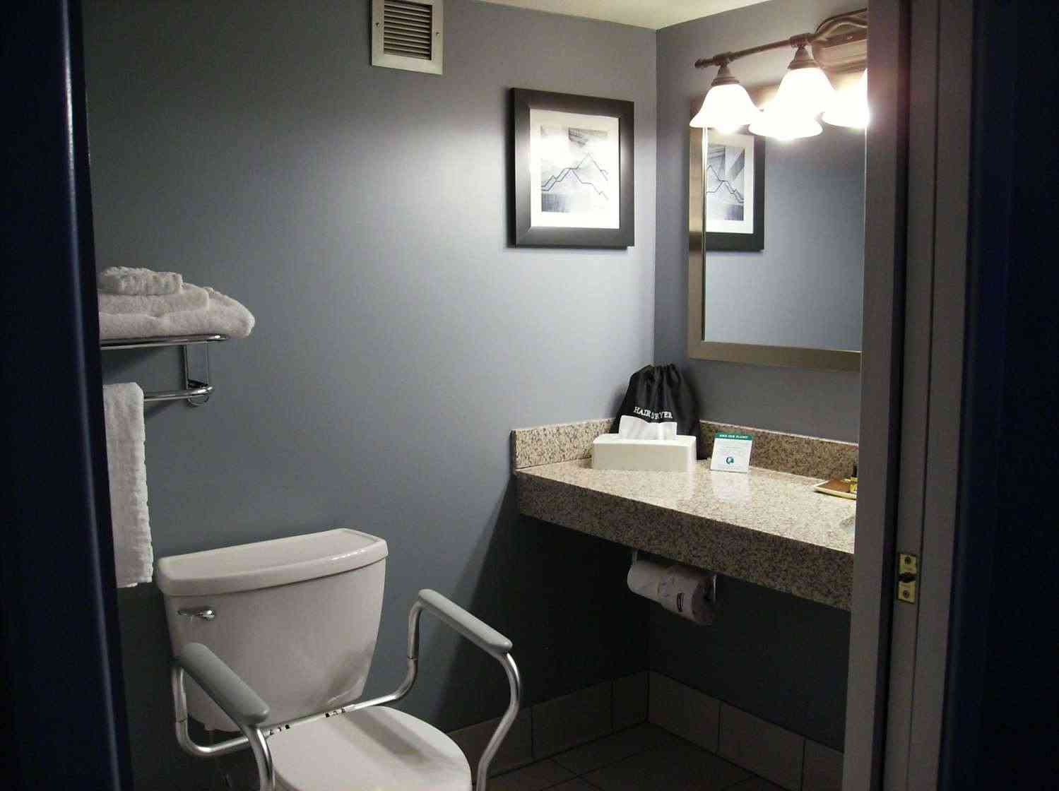 Bradford, PA의 Best Western Plus Bradford Inn