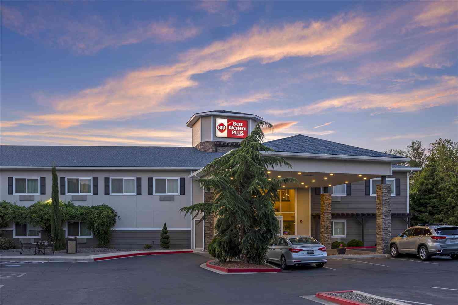 Best Western Plus Vintage Valley Inn a Zillah, WA