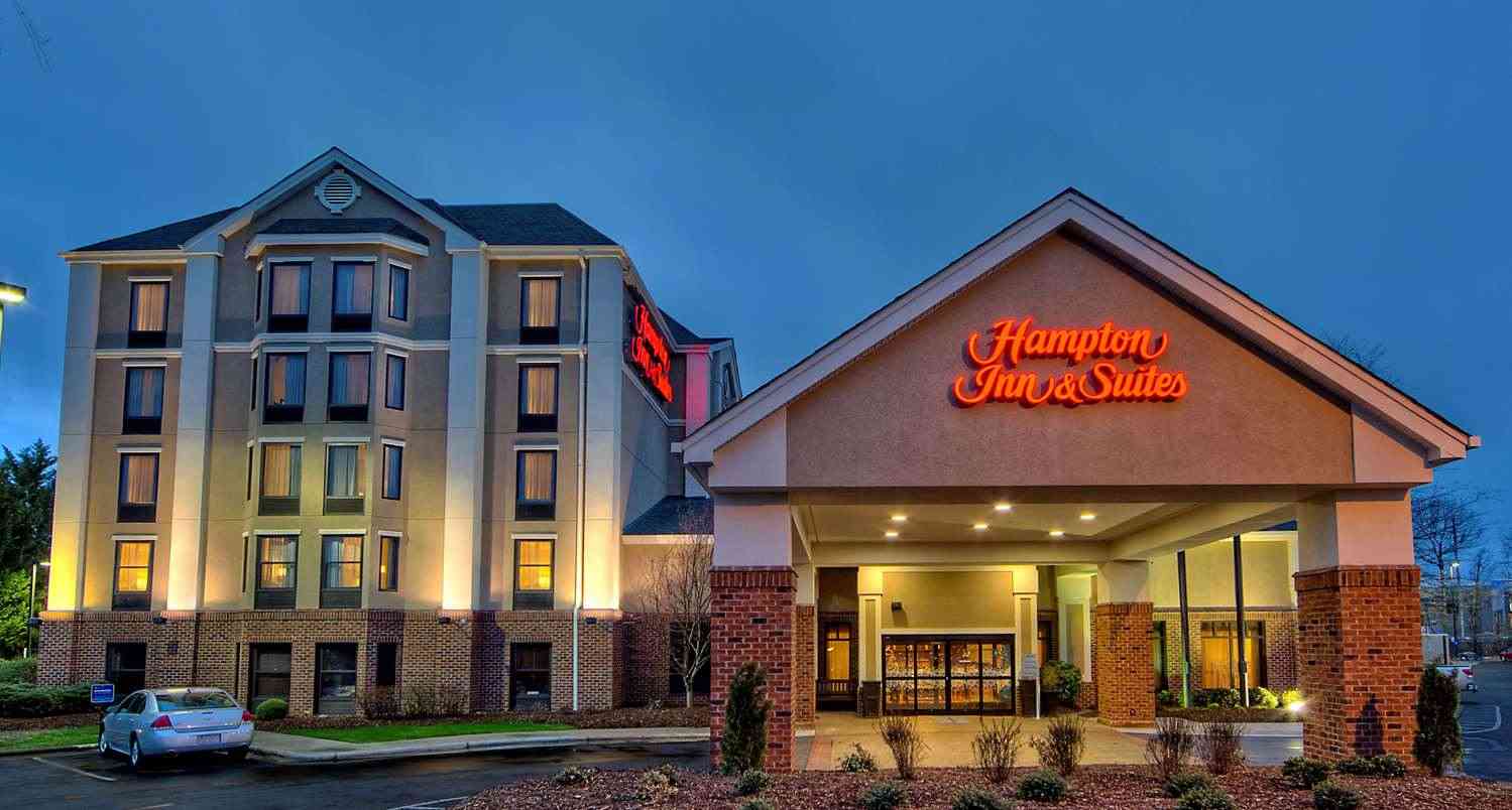 Hampton Inn & Suites Asheville Airport в Fletcher, NC