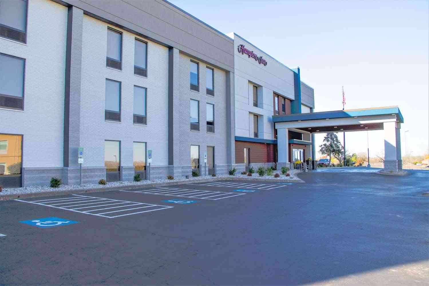Hampton Inn Danville в Danville, KY