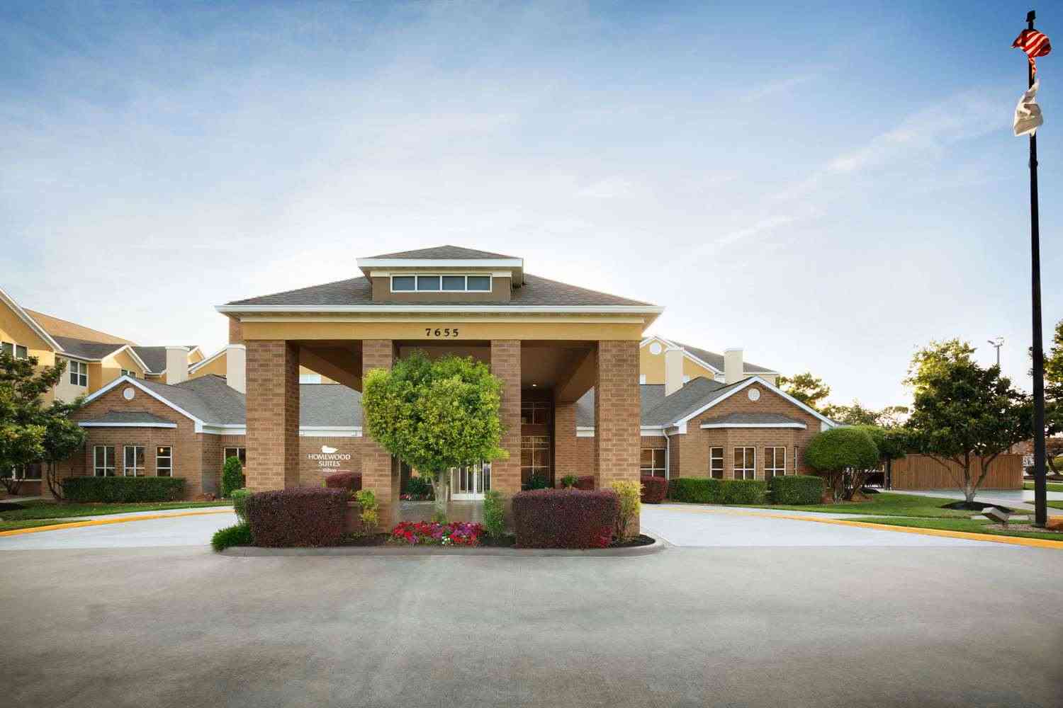 Homewood Suites by Hilton Houston-Willowbrook Mall в Houston, TX