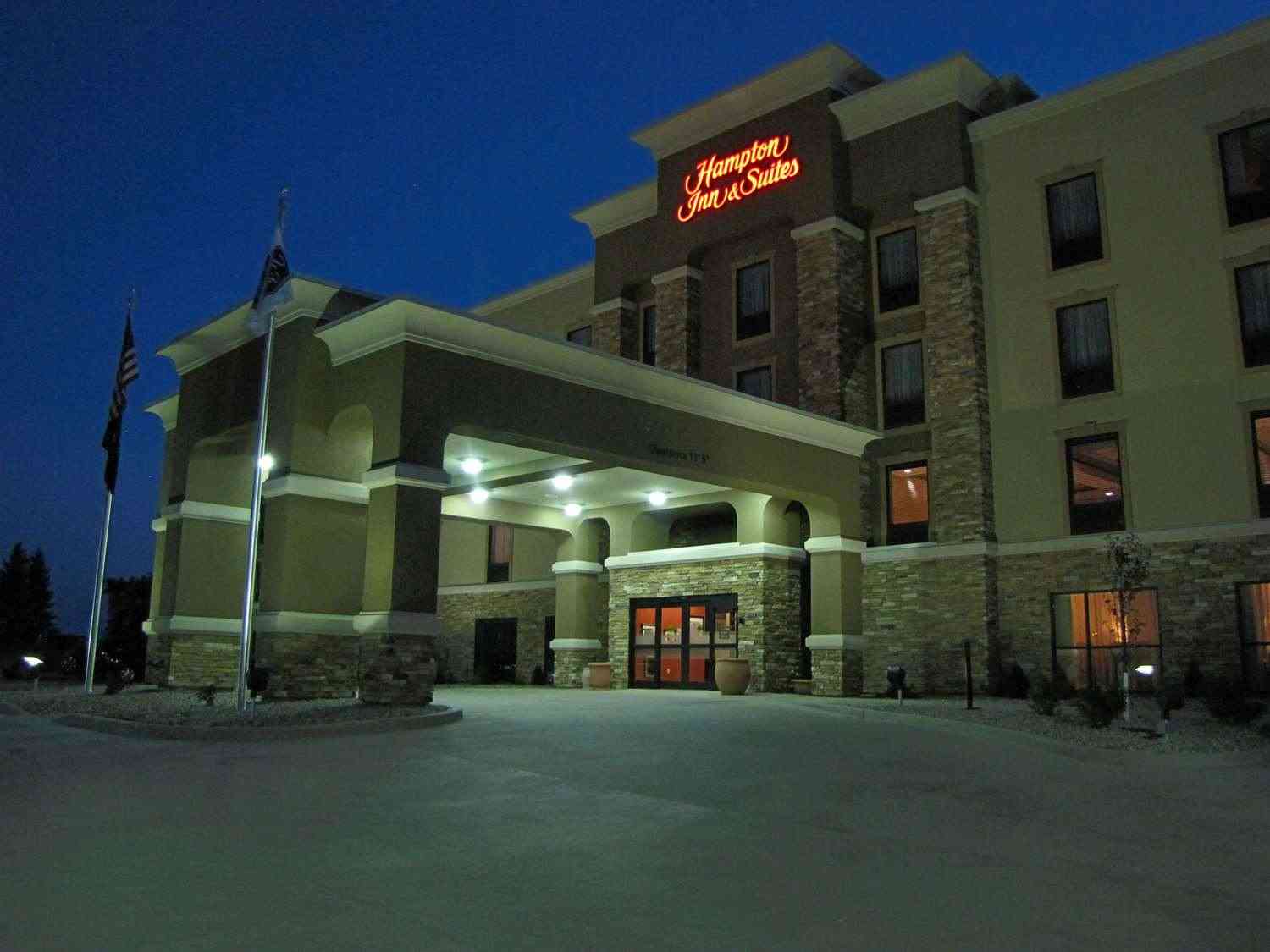 Hampton Inn & Suites Jamestown, ND in Jamestown, ND