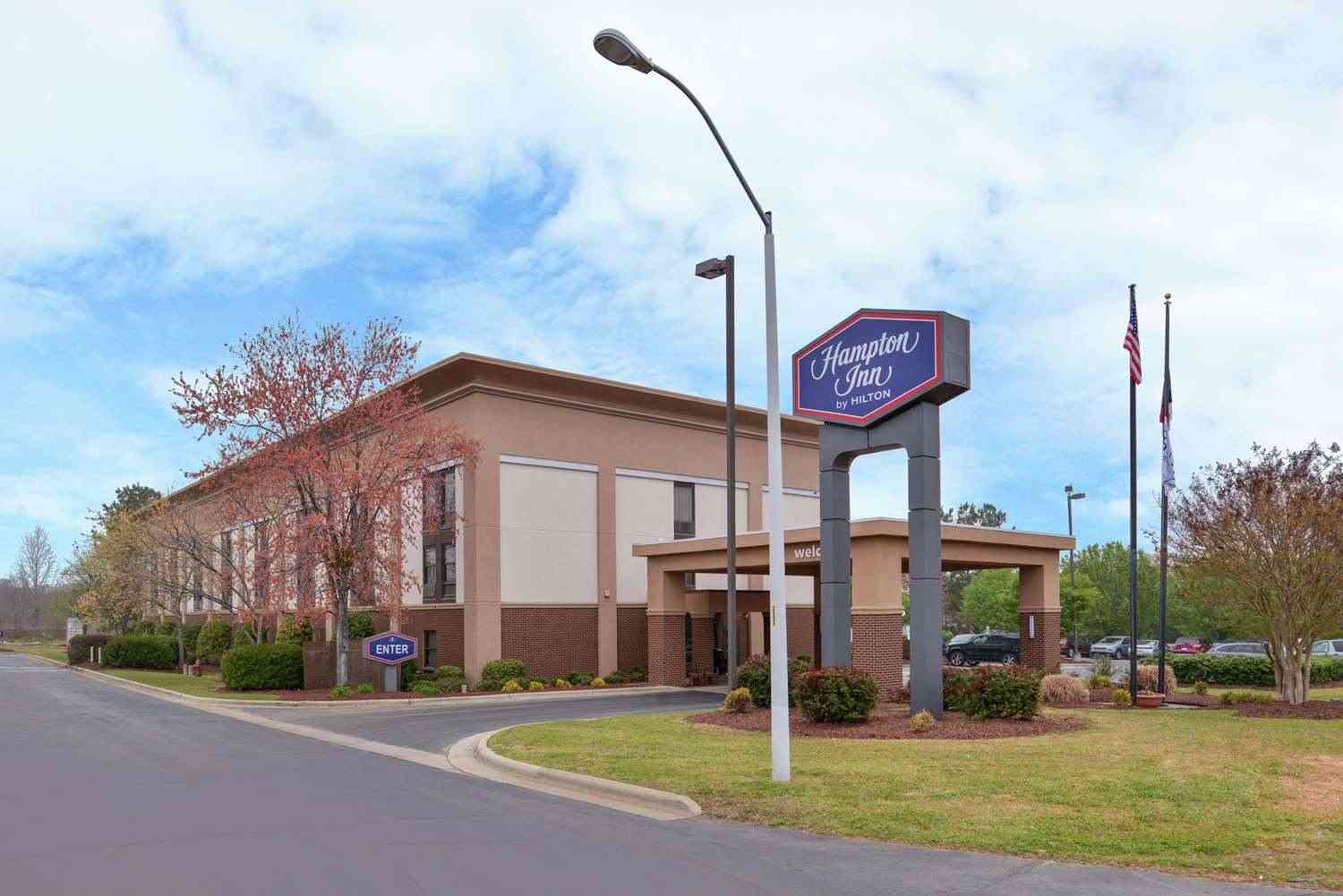 Hampton Inn Raleigh/Clayton I-40 в Garner, NC