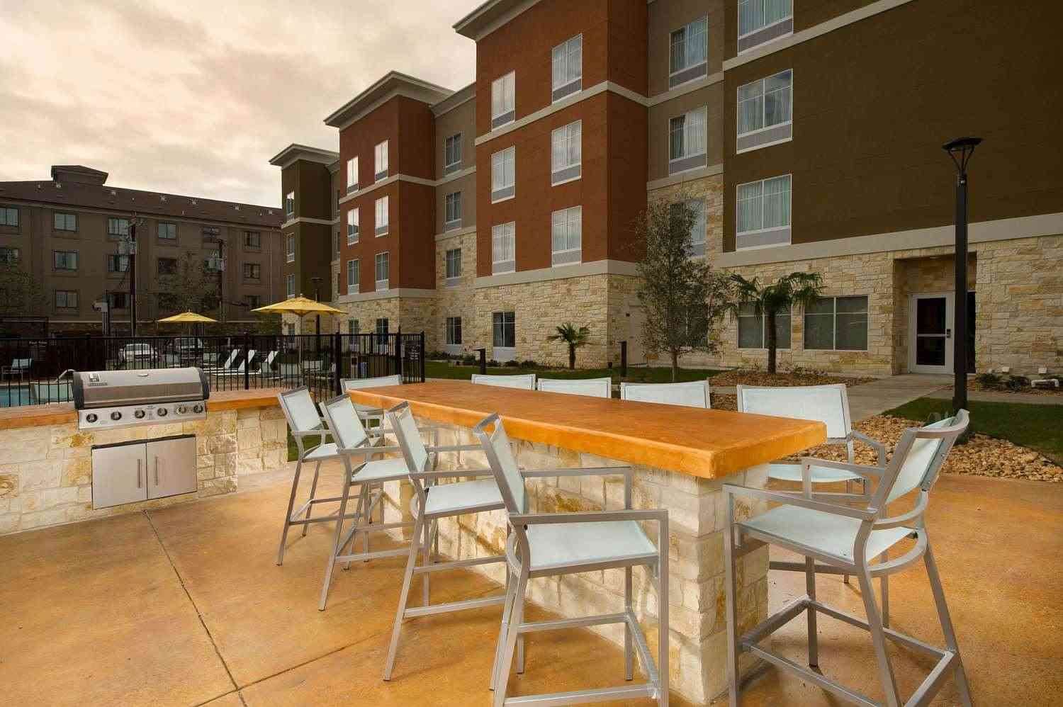Homewood Suites by Hilton Lackland AFB/SeaWorld, TX à San Antonio, TX
