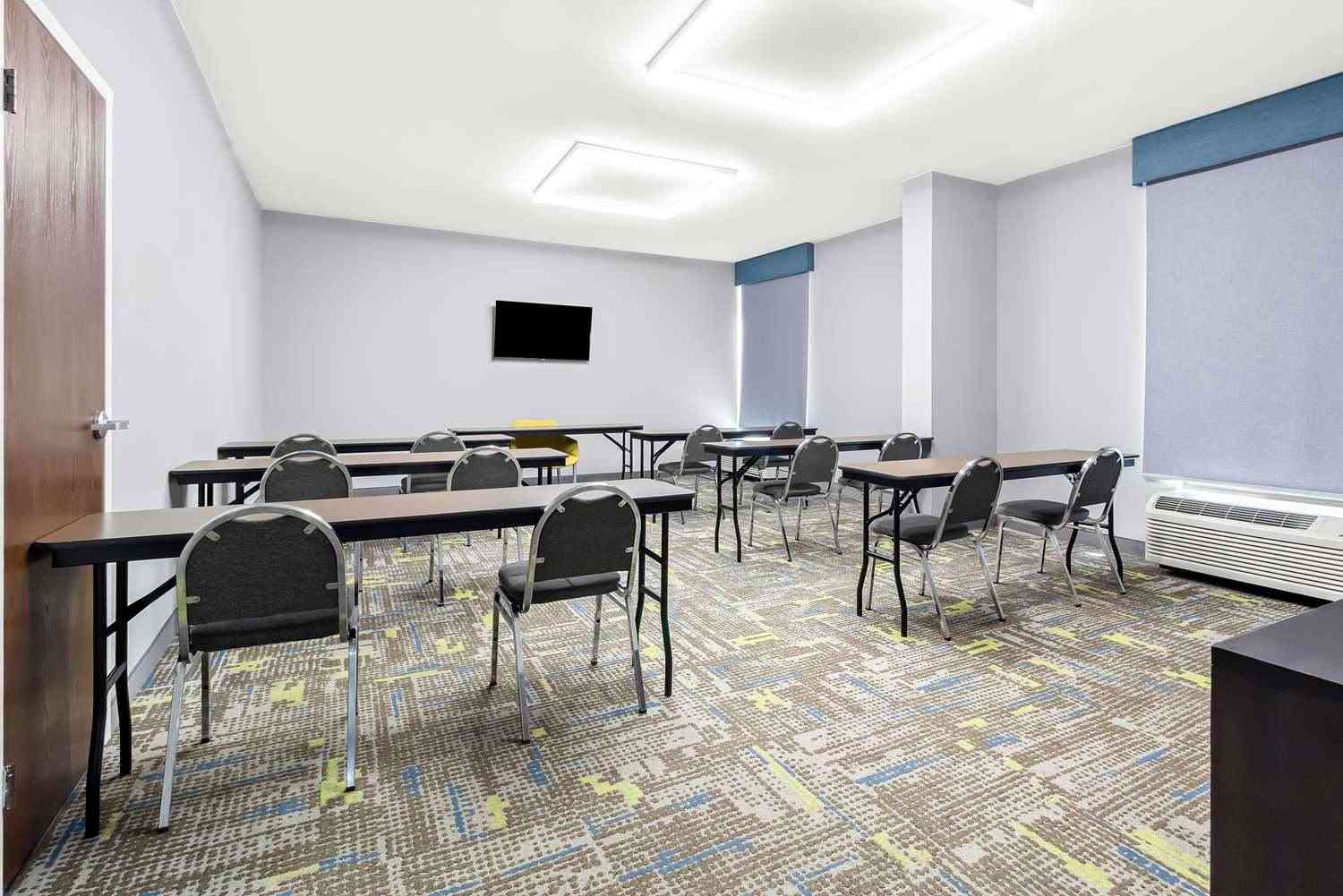 Hampton Inn Washington в Washington, PA