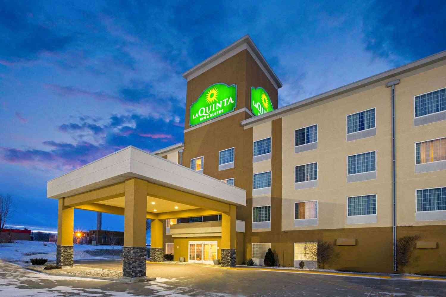 La Quinta Inn & Suites by Wyndham Dickinson in Dickinson, ND