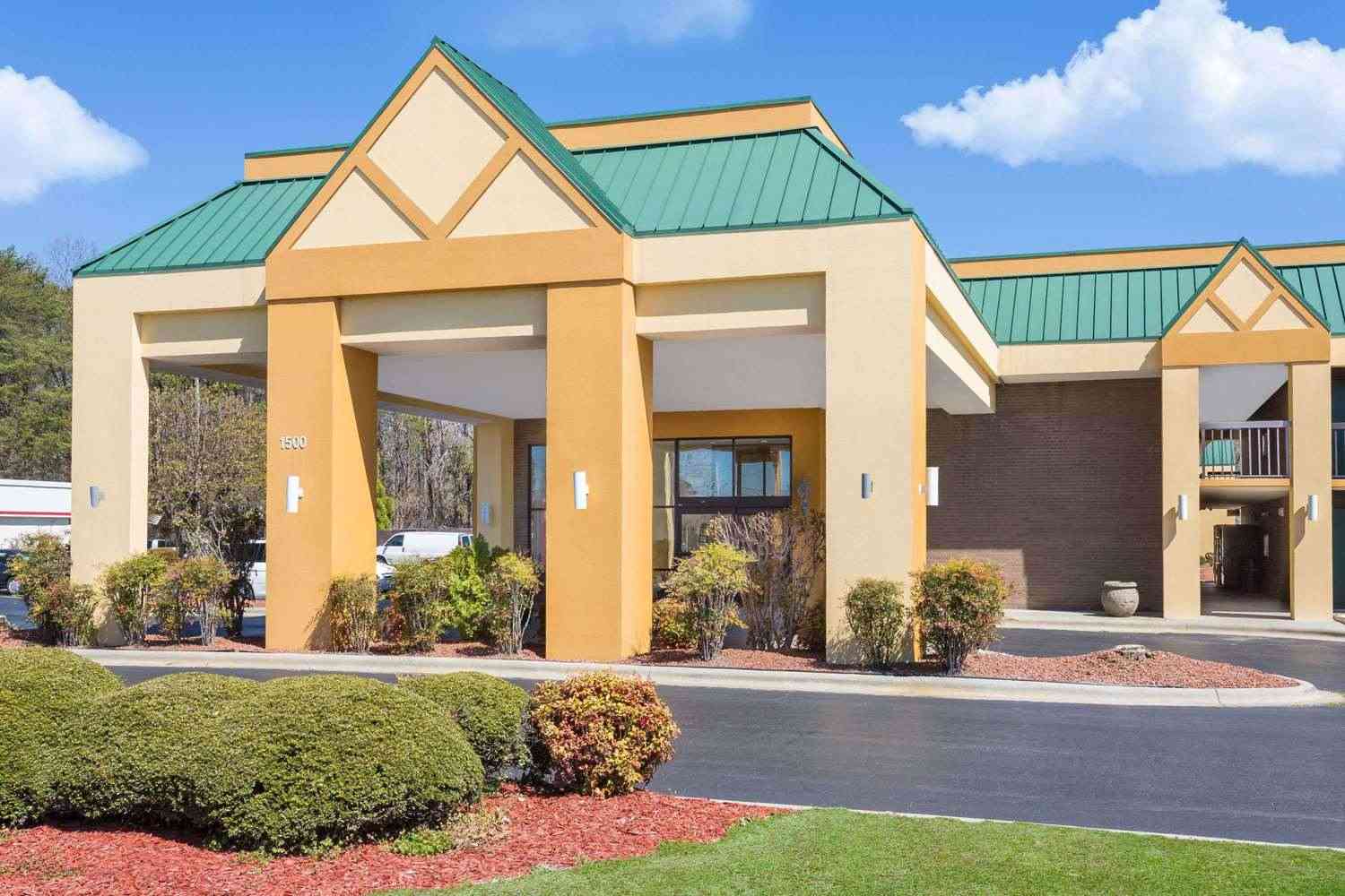 Days Inn by Wyndham Mocksville в Mocksville, NC