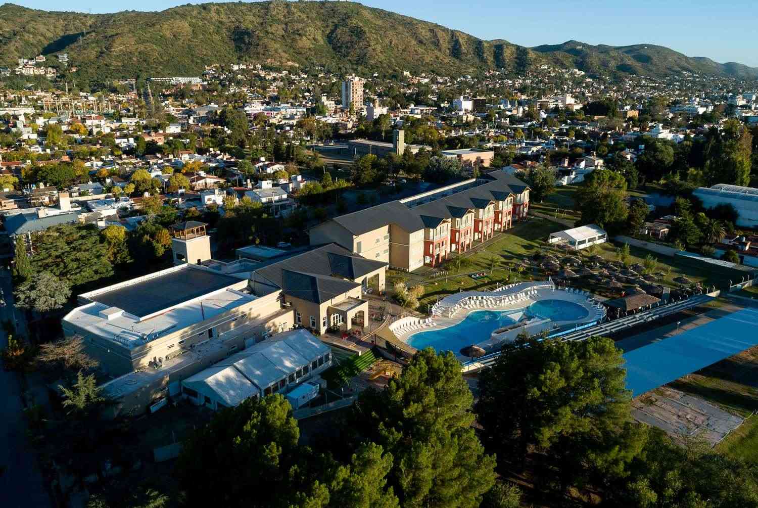 Villa Carlos Paz, AR 的 Howard Johnson by Wyndham Villa Carlos Paz