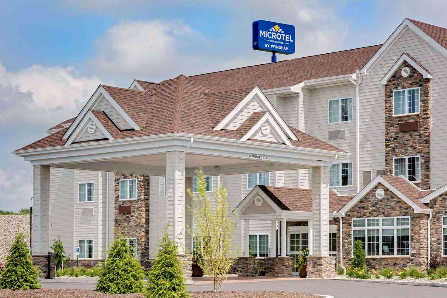 Microtel Inn & Suites by Wyndham Clarion, Clarion, PA