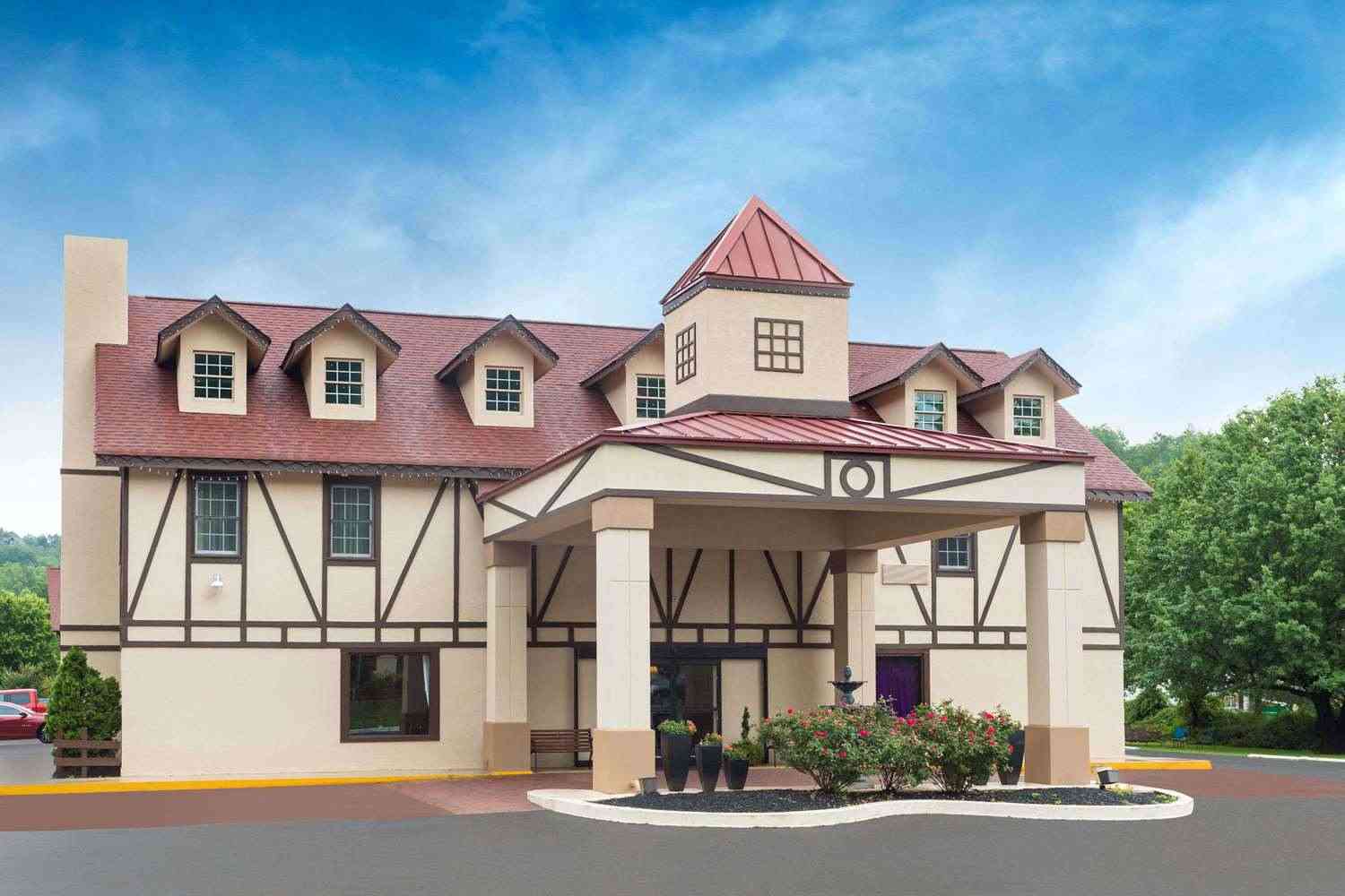 Baymont by Wyndham Helen в Helen, GA