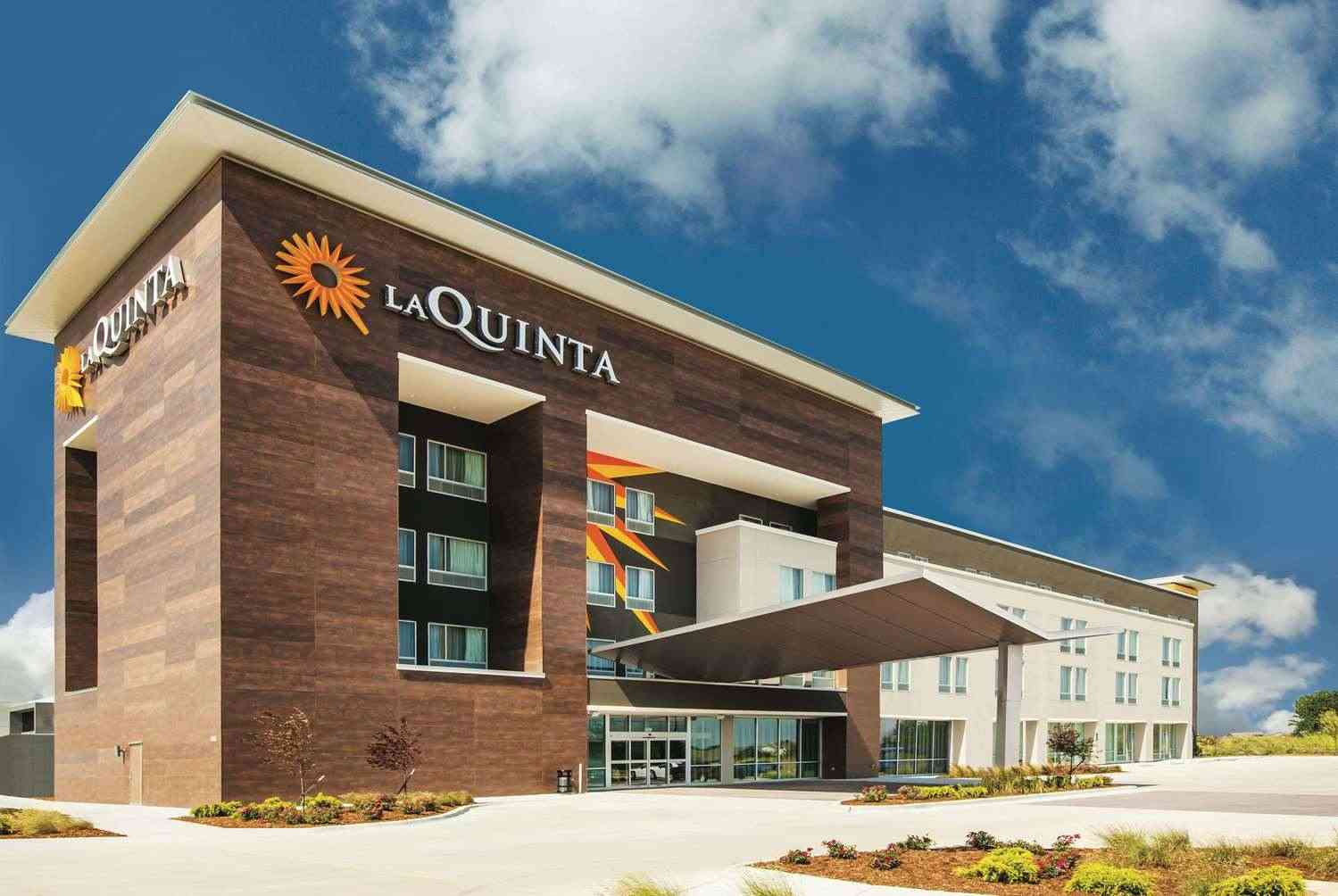 La Quinta Inn & Suites by Wyndham Wichita Northeast, Wichita, KS
