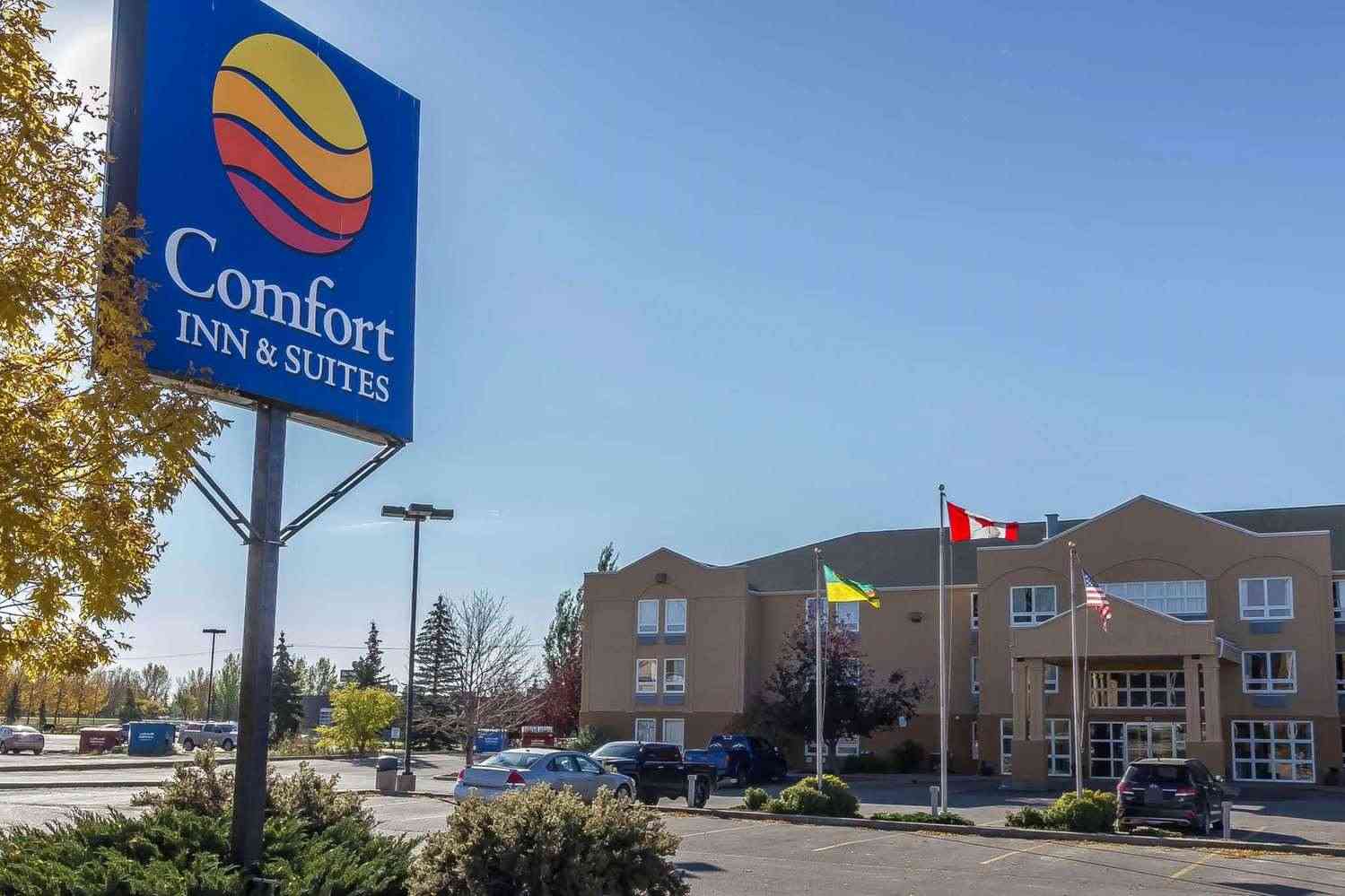 Comfort Inn and Suites в Moose Jaw, SK