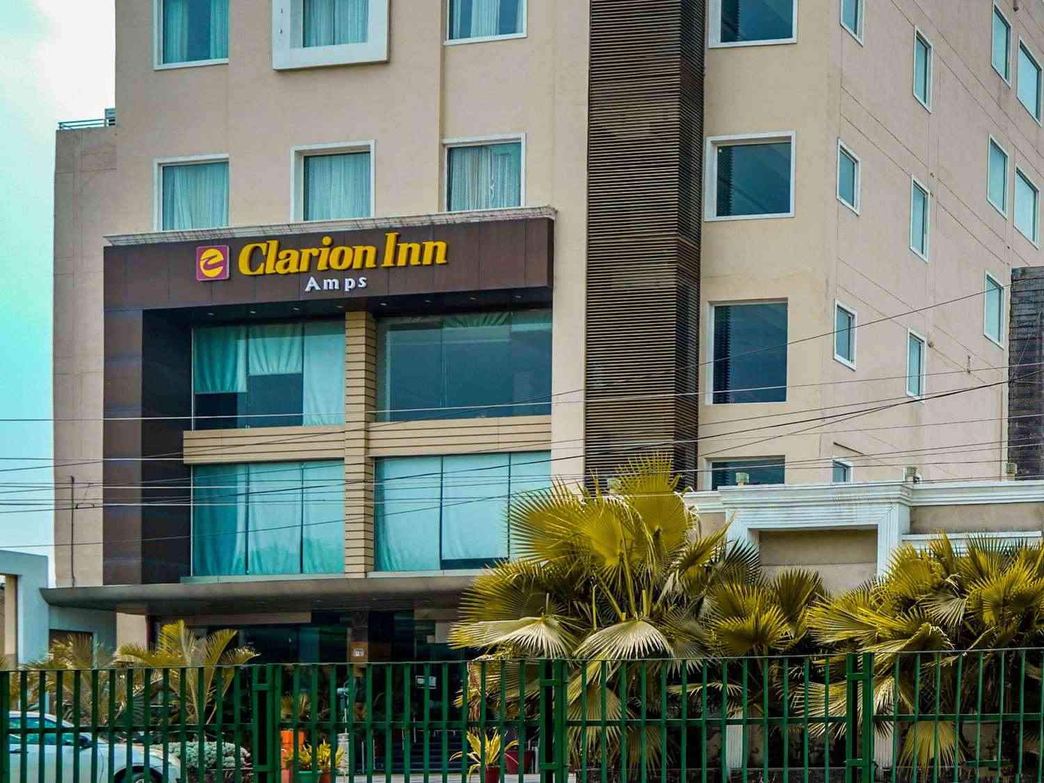 Clarion Inn Amps em Patiala, IN