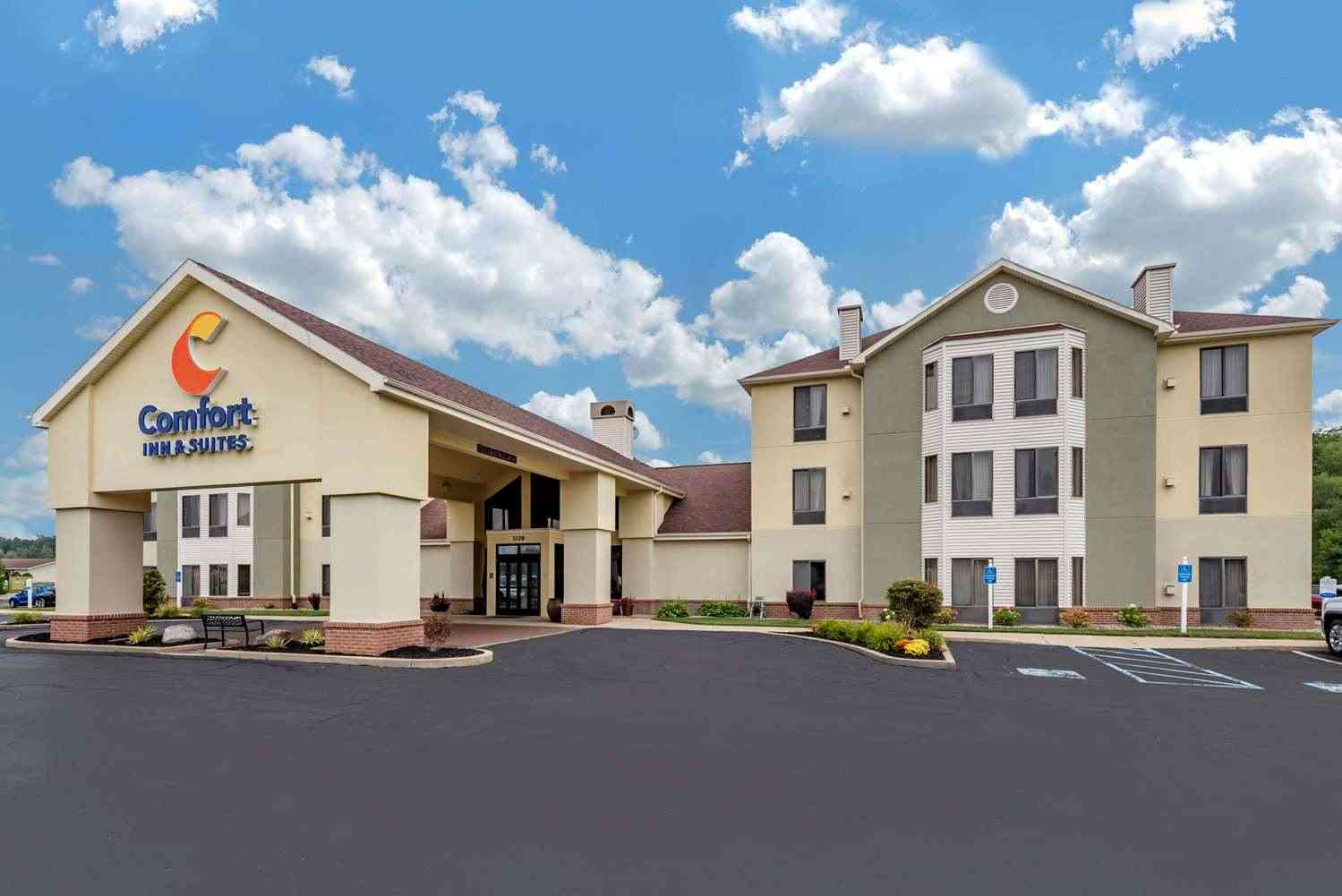 Comfort Inn & Suites Warsaw near US-30 в Warsaw, IN